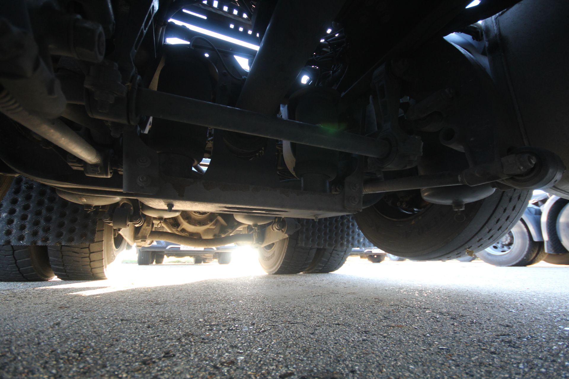 DAF XF 480 FTG 6X2 Euro 6D auto mid-lift and steer 44T unit. Registration P31 MGL. Date of first - Image 60 of 122