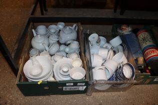 Two boxes of various tea and dinnerware to include