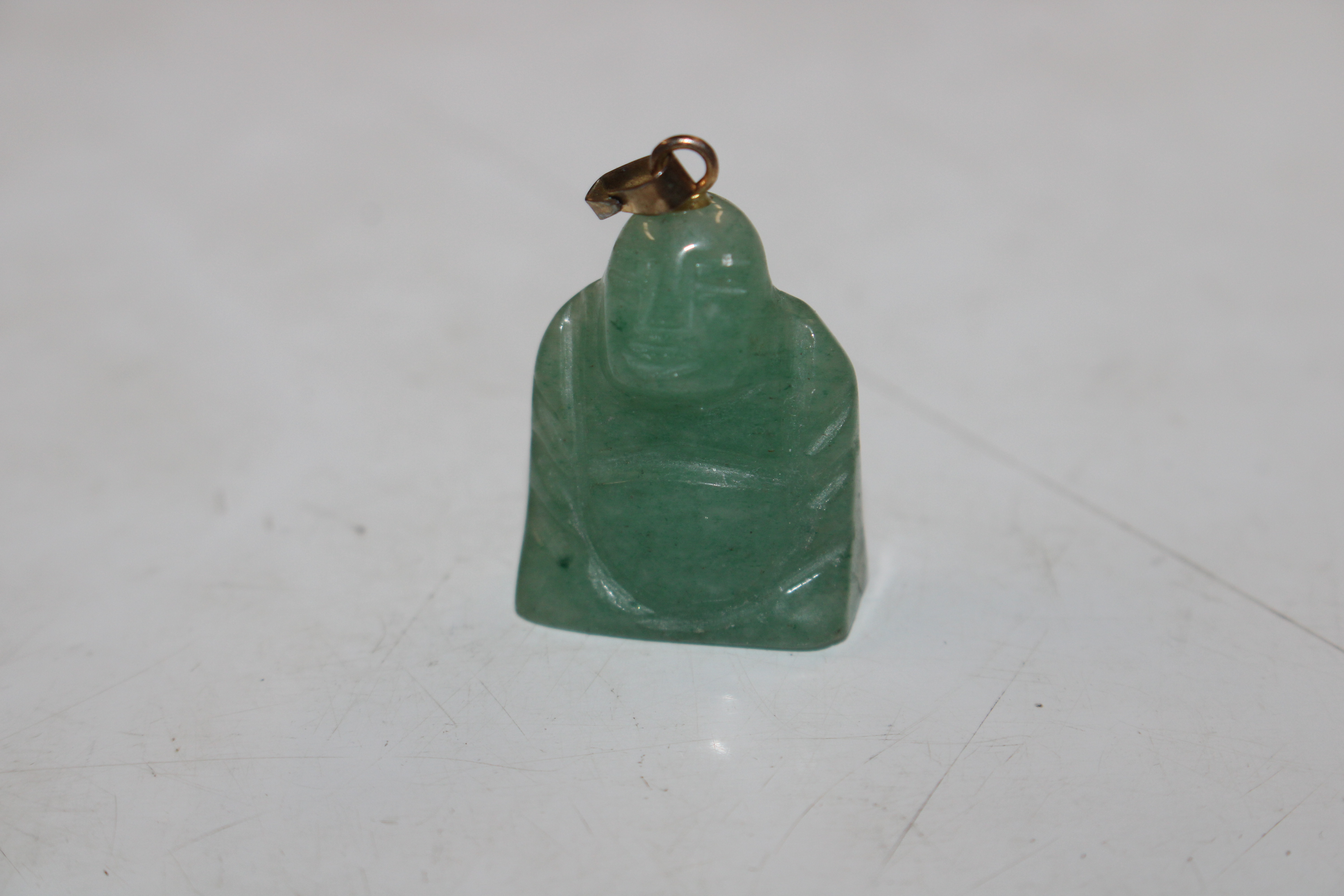 A box of jade coloured ornaments to include dragon - Image 7 of 29