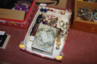 A box of miscellaneous costume jewellery