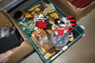 A box of miscellaneous souvenir dressed dolls