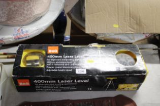 A B&Q 400mm laser level in original box