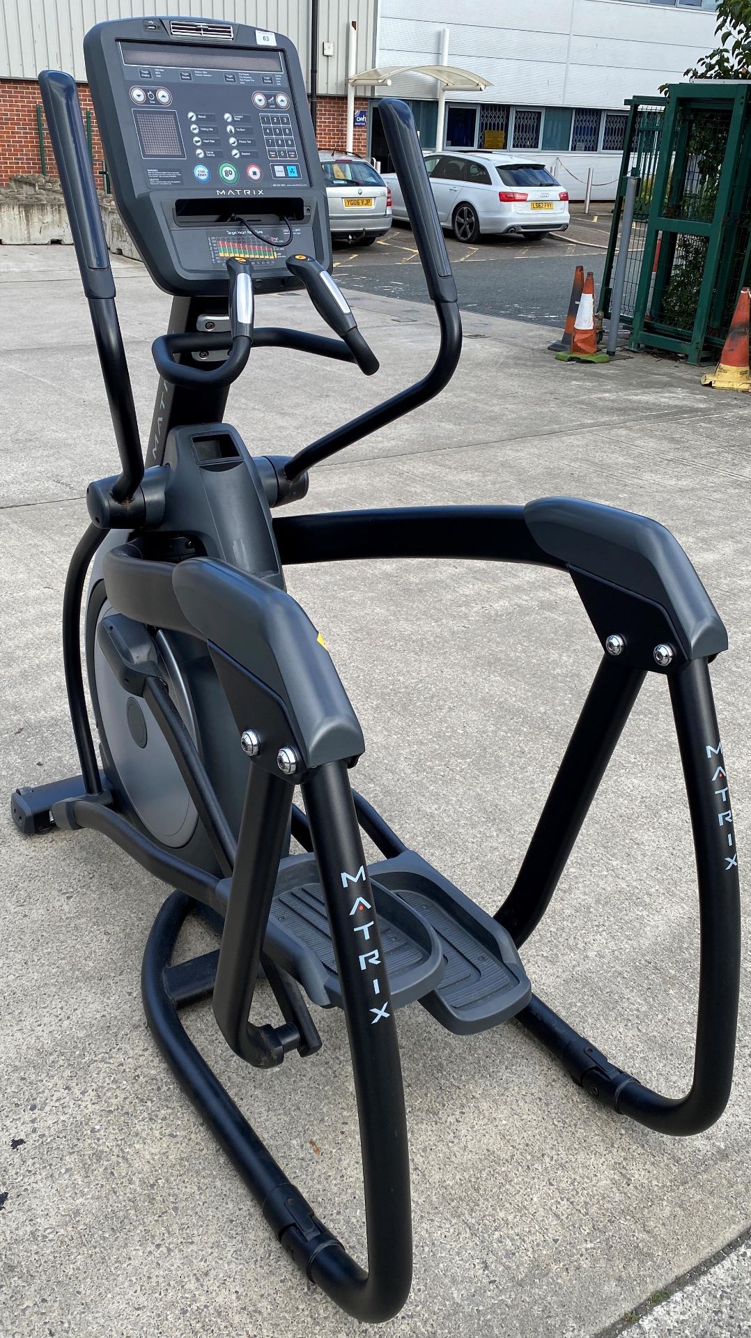 Matrix E5x Elliptical (YOM 2015) - Image 3 of 8