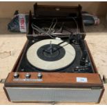 A vintage Wyndsor turntable (flex cut off - no test) (saleroom location S2)