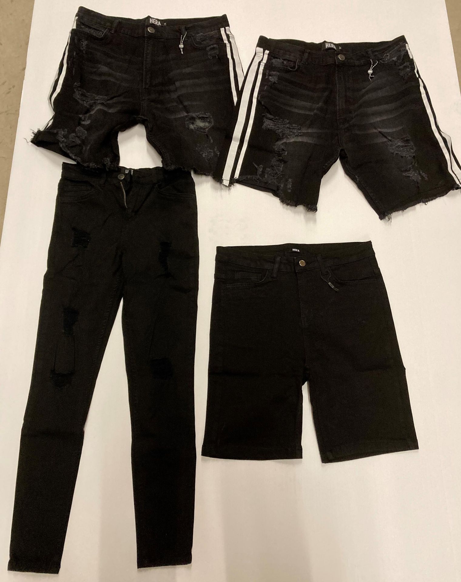 5 x items - 4 x Hera blue denim shorts (size 30) and 1 x Hera black denim shorts (size 28)