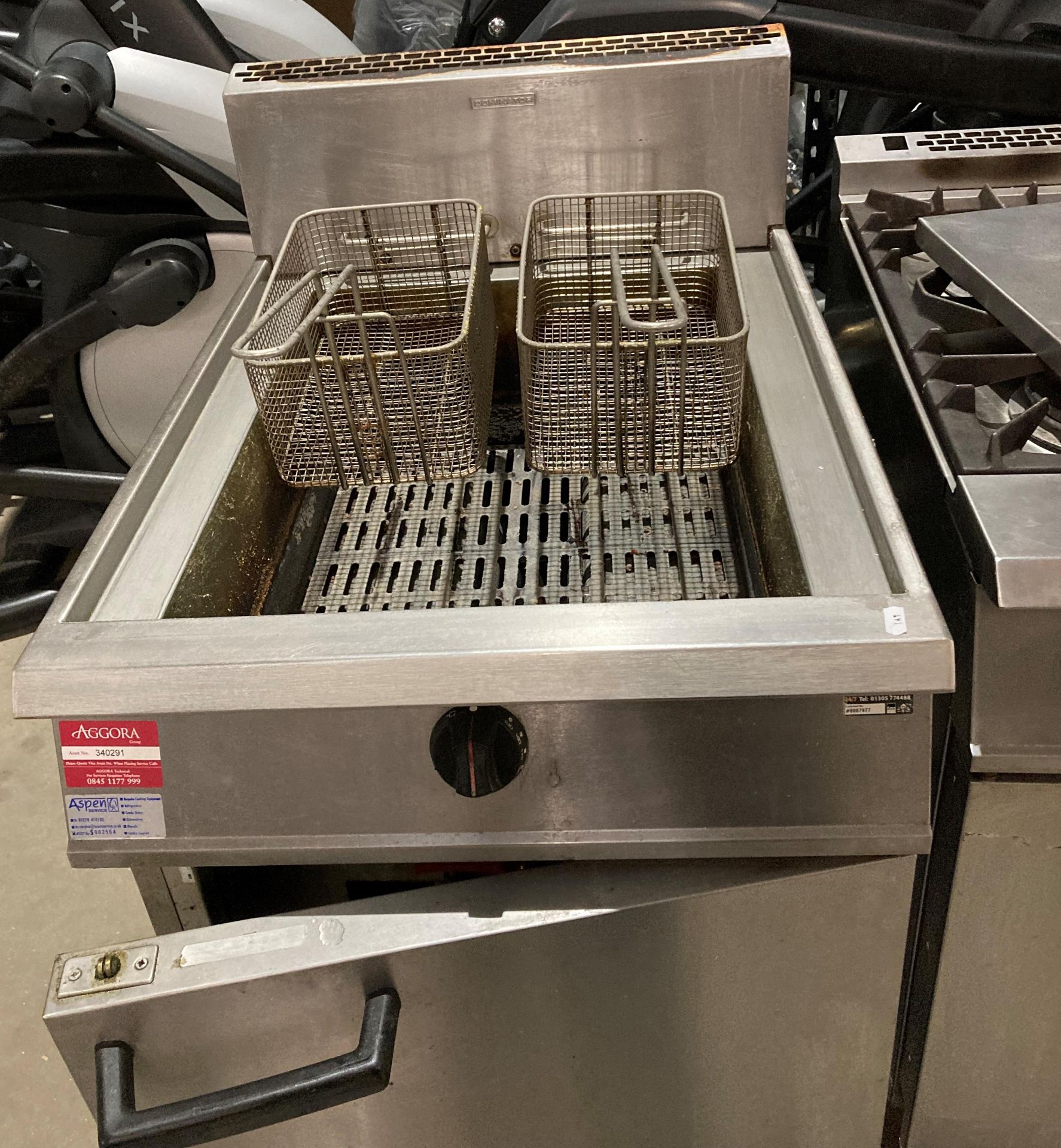 Falcon Dominator stainless steel gas twin pan deep fat fryer on castors complete with two baskets - Image 2 of 2