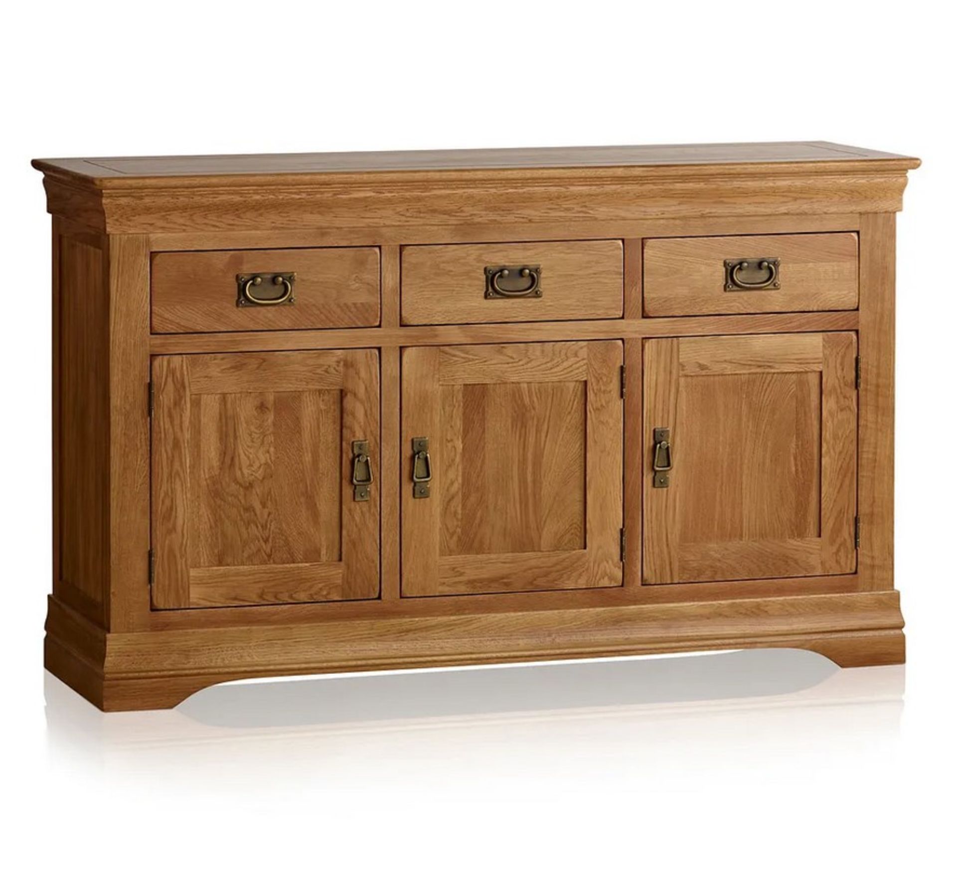 French Farmhouse Rustic Solid Oak Large Sideboard. Dimensions: (H83x W139x D43cm).