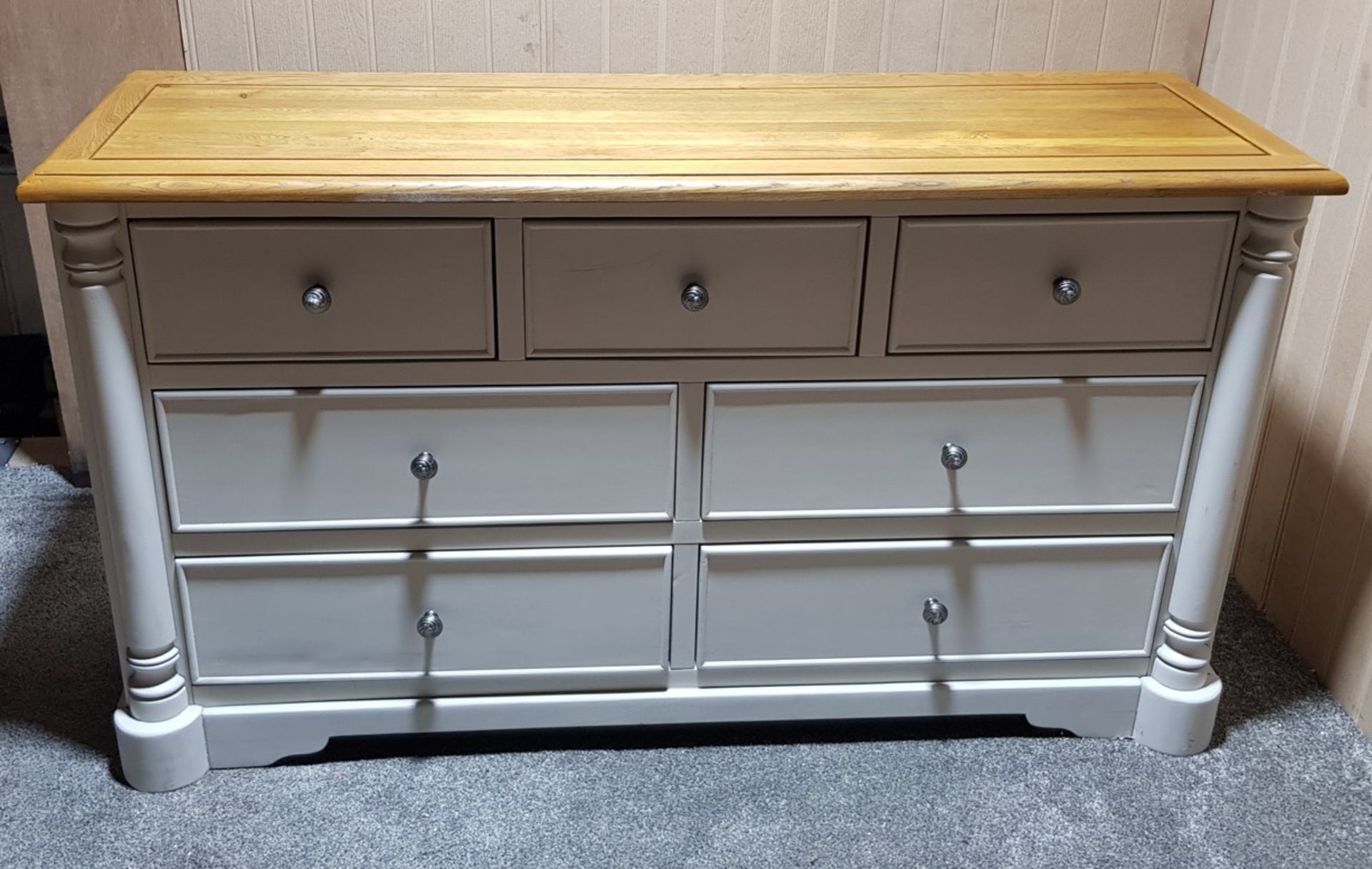 Rustic Natural Oak And Painted 7 Drawer Chest. Dimensions: (H79x W140x D46cm). - Image 2 of 17