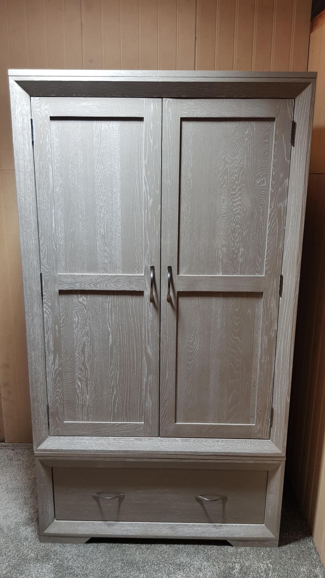 Willow Solid Oak With Light Grey Wash Double Wardrobe. Dimensions: (H185x W100x D60cm). - Image 6 of 22