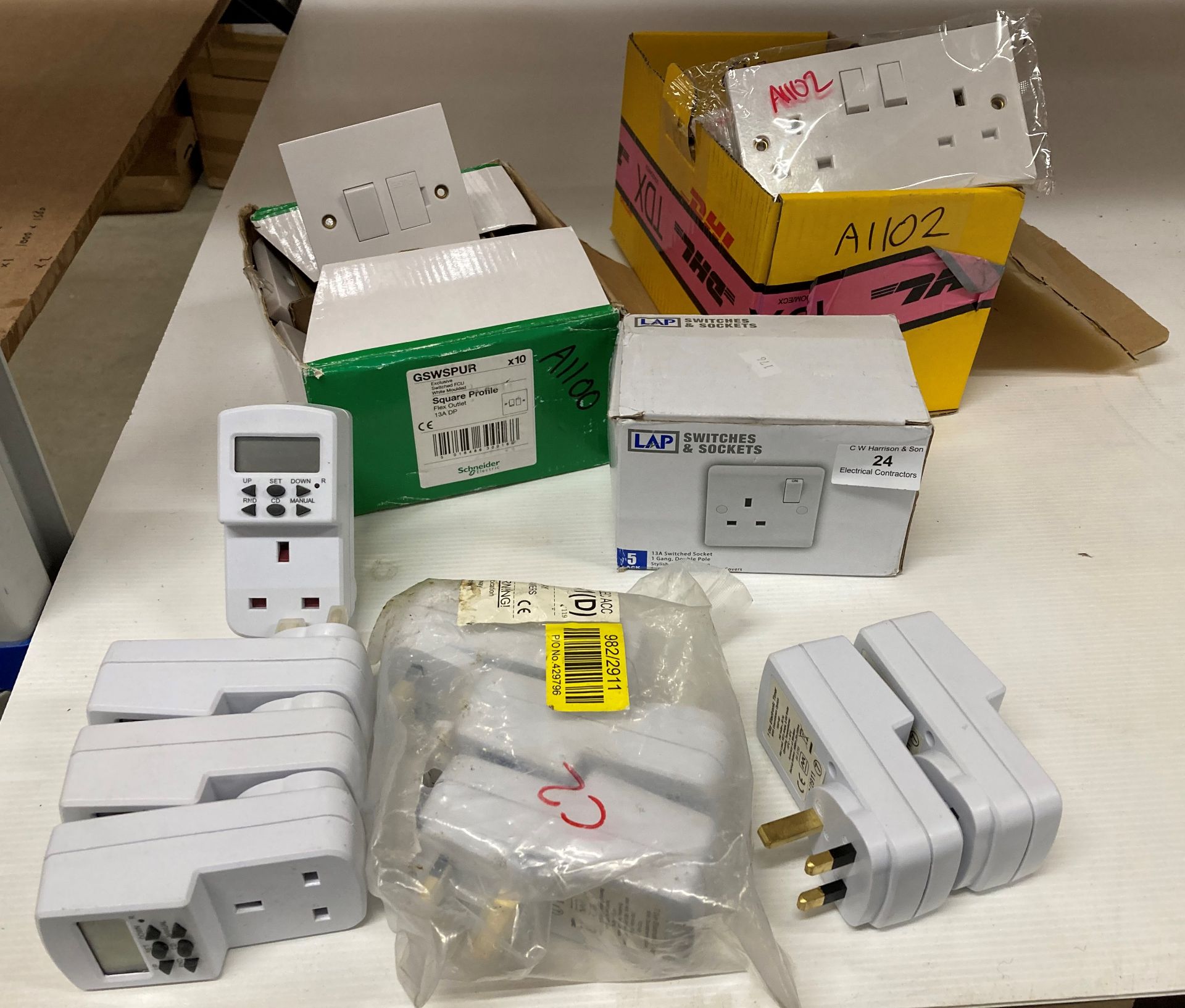 9 x 7 day electronic timers, 5 Lap single switch sockets,