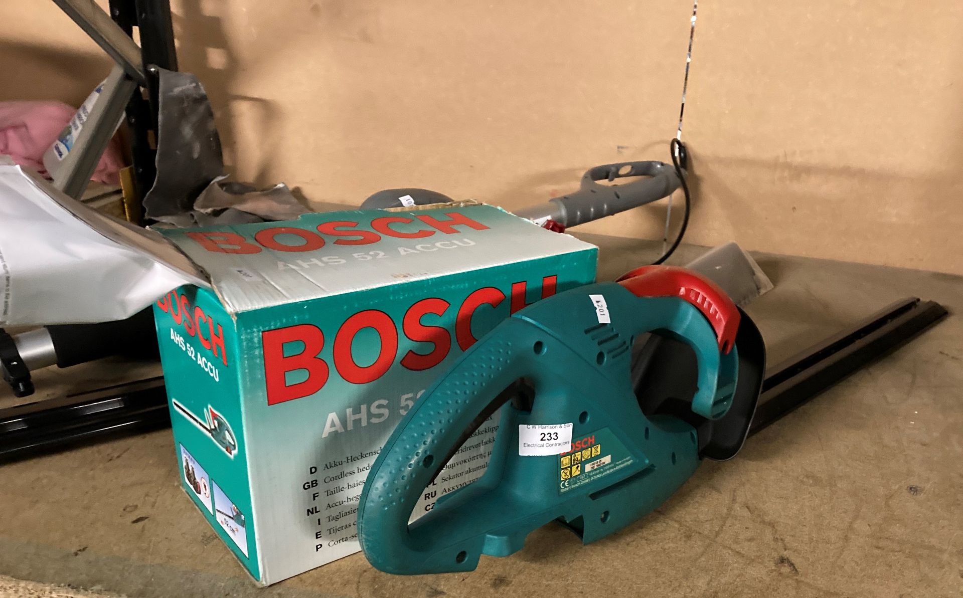 Bosch AHS 52 ACCU battery hedge trimmer complete with charger and 2 batteries (Saleroom location: