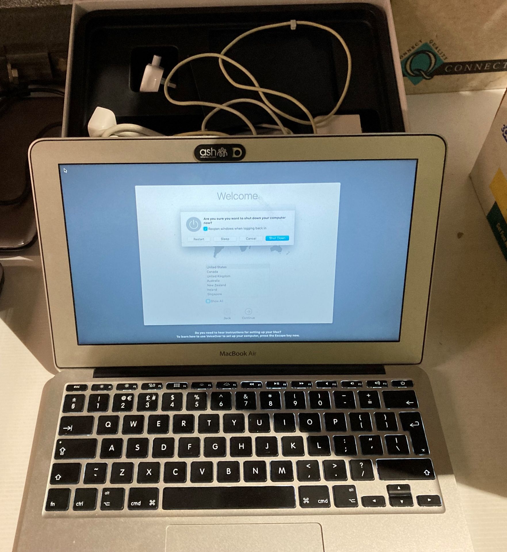 Mackbook Air laptop 121GB Hard Drive complete with charger and box (Saleroom location: F01)