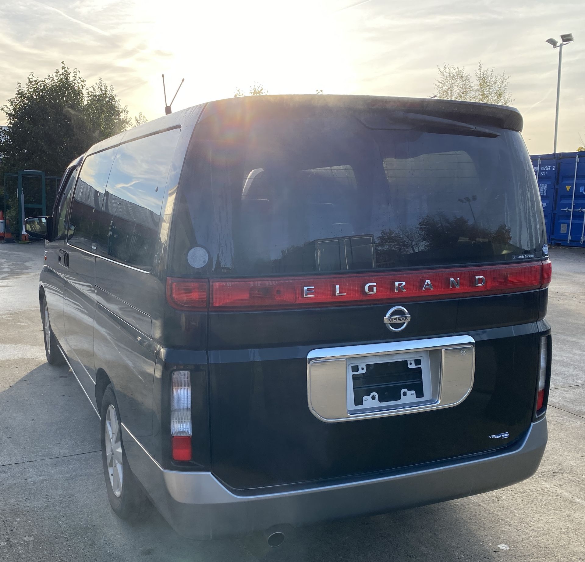 NISSAN ELGRAND 4X4 HIGHWAY STAR SPEC 3. - Image 8 of 23