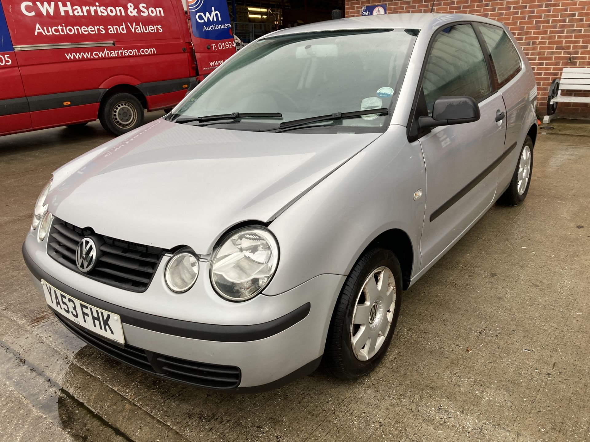 VOLKSWAGEN POLO 1.2 TWIST THREE DOOR HATCHBACK - Petrol - Silver. - Image 2 of 5