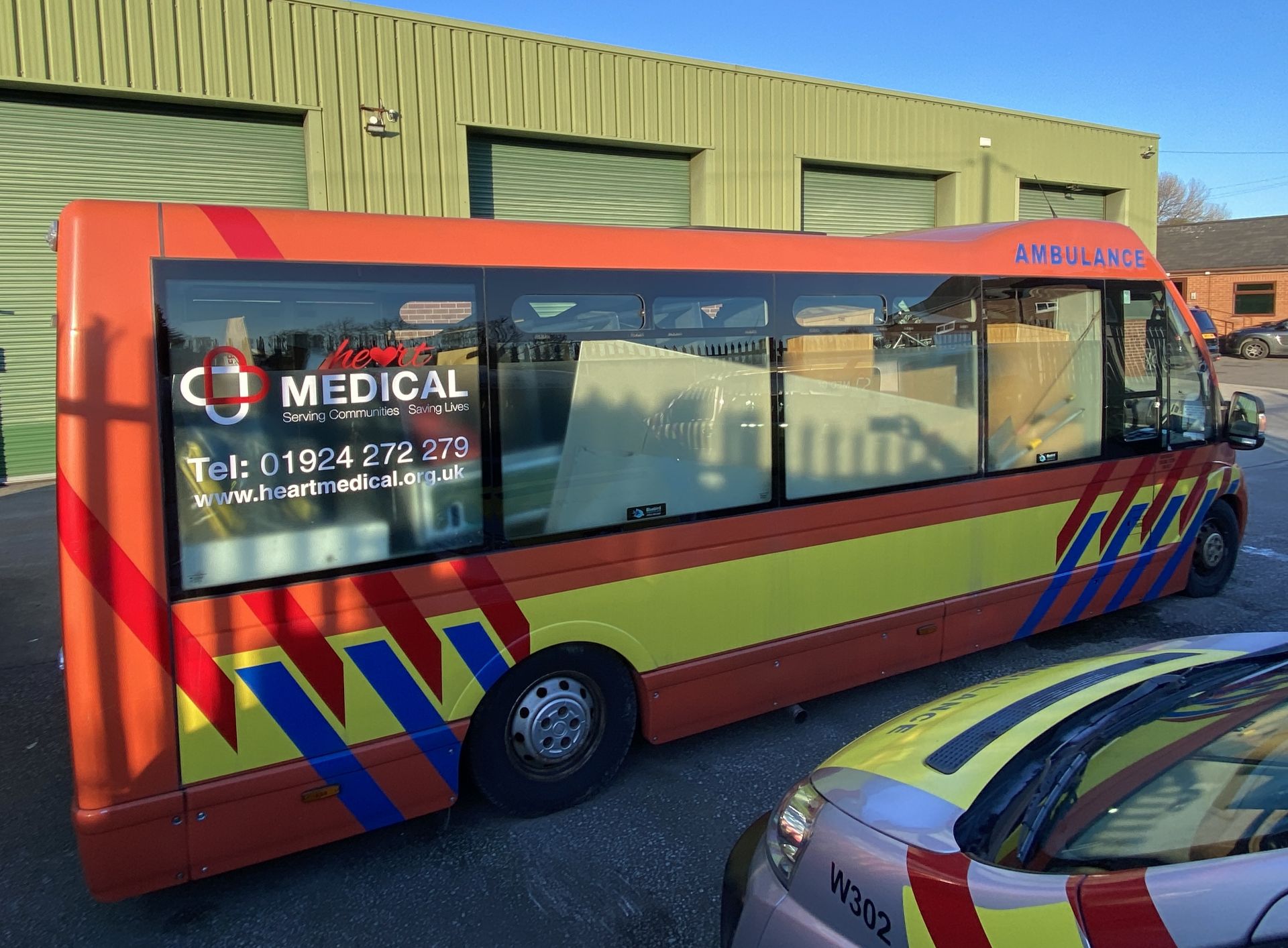 FIAT DUCATO VAN WITH BACK WINDOWS LIVERIED UP AS AN AMBULANCE - Diesel - Orange. - Image 7 of 22