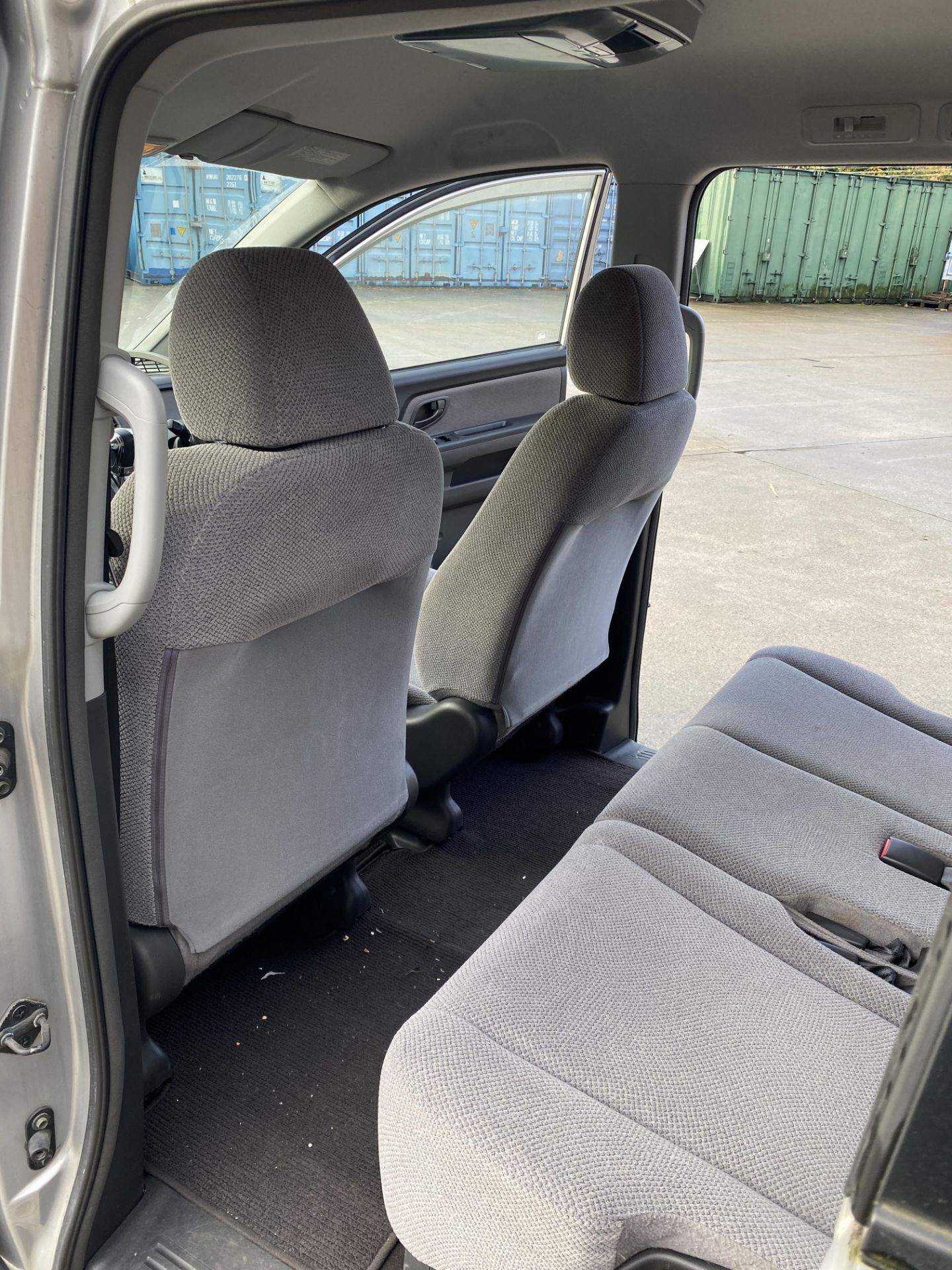 HONDA STEPWAGON 2.0 AUTOMATIC 8 SEATER MPV - Petrol - Silver - Grey cloth interior - IMPORT VEHICLE. - Image 22 of 26