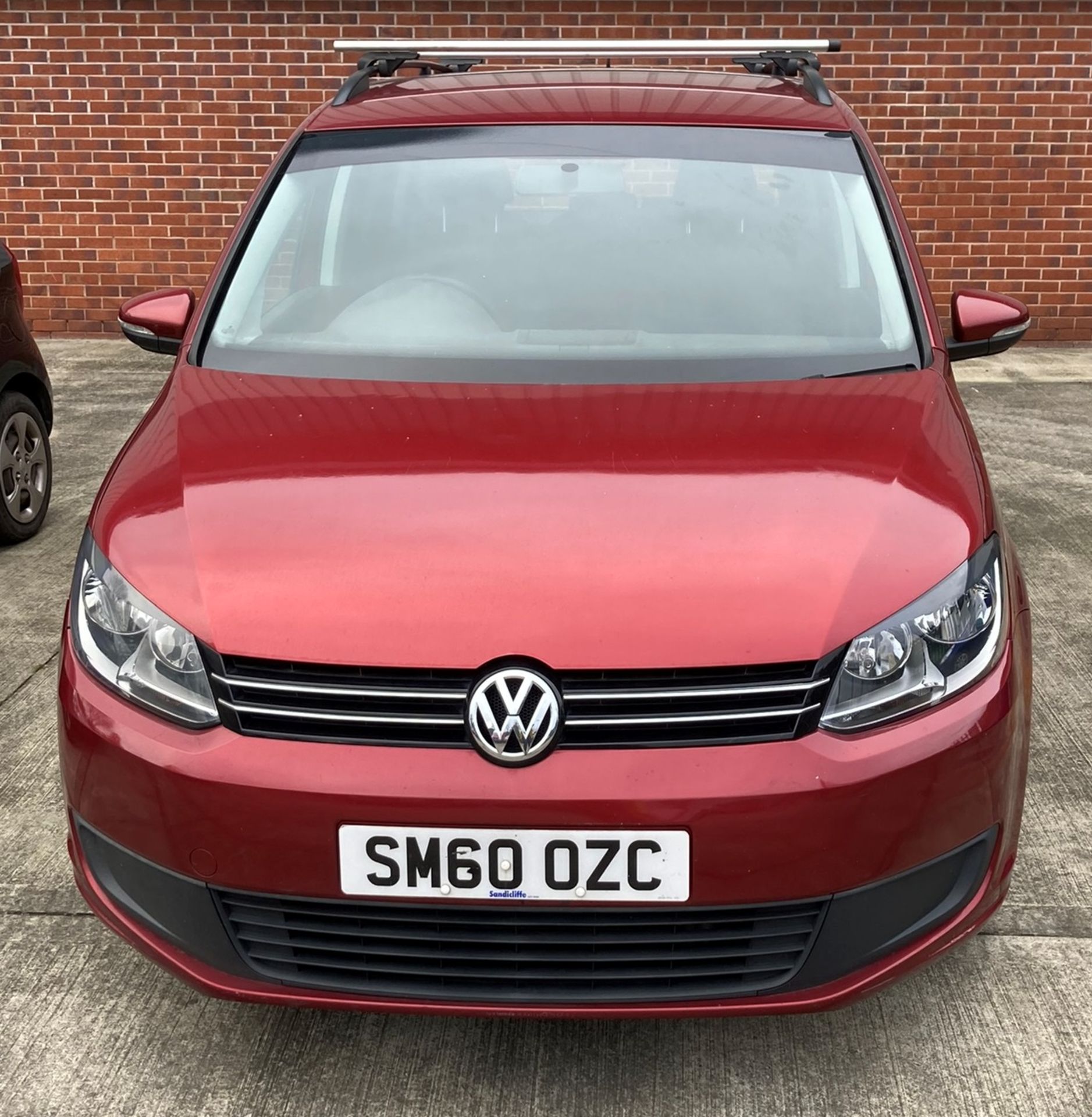 VOLKSWAGEN TOURAN 1.6 S TDi 106 MPV (7 SEATER) - Diesel - Red. - Image 3 of 25