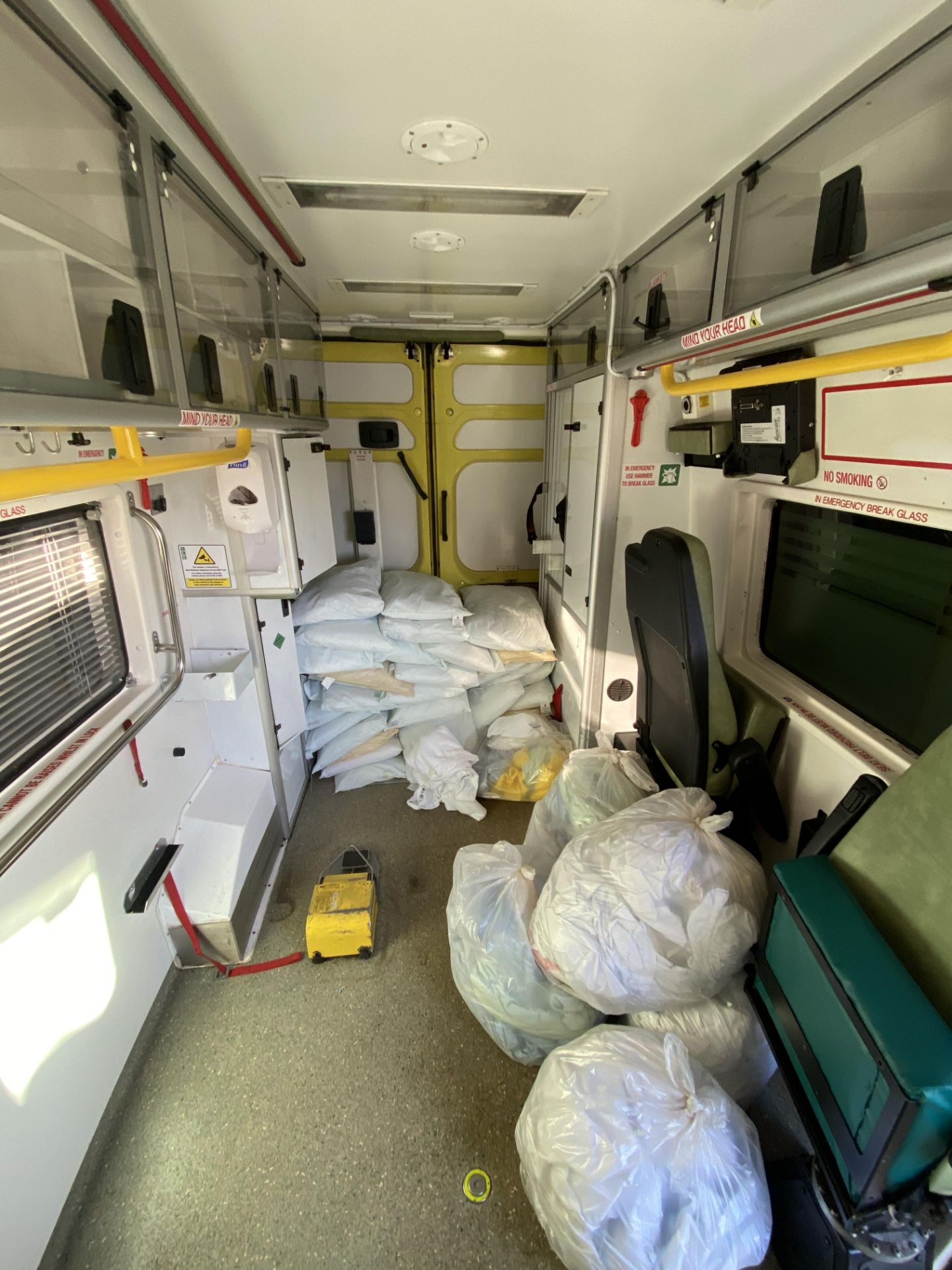 FIAT DUCATO 40 MAXI 160 M-JET VAN LIVERIED UP AS AN AMBULANCE - Diesel - Yellow. - Image 19 of 23