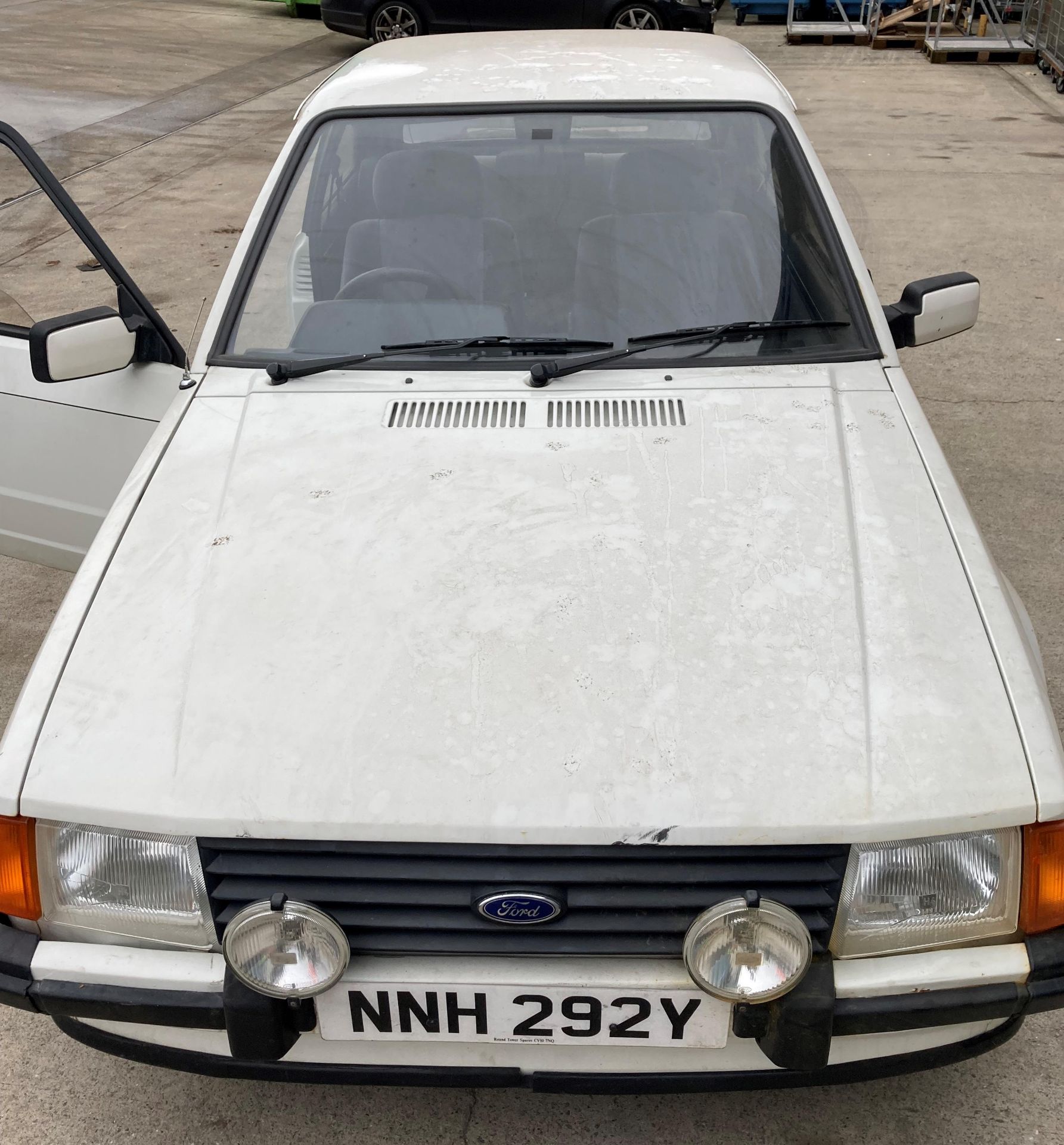 FORD ESCORT 1.6 XR3i THREE DOOR HATCHBACK - Petrol - White. - Image 20 of 23