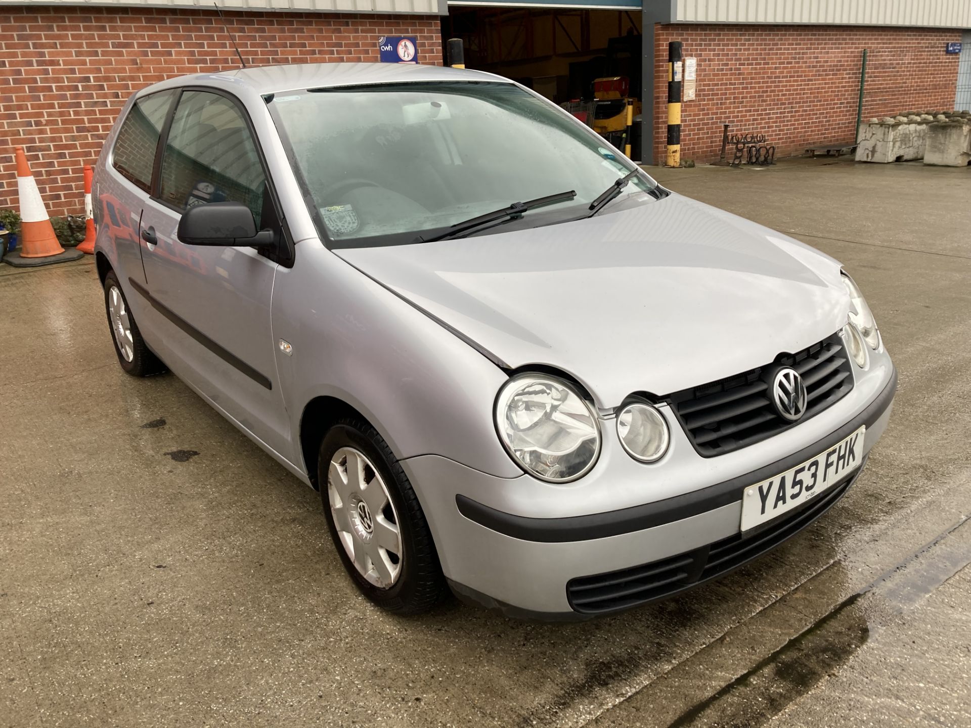 VOLKSWAGEN POLO 1.2 TWIST THREE DOOR HATCHBACK - Petrol - Silver.