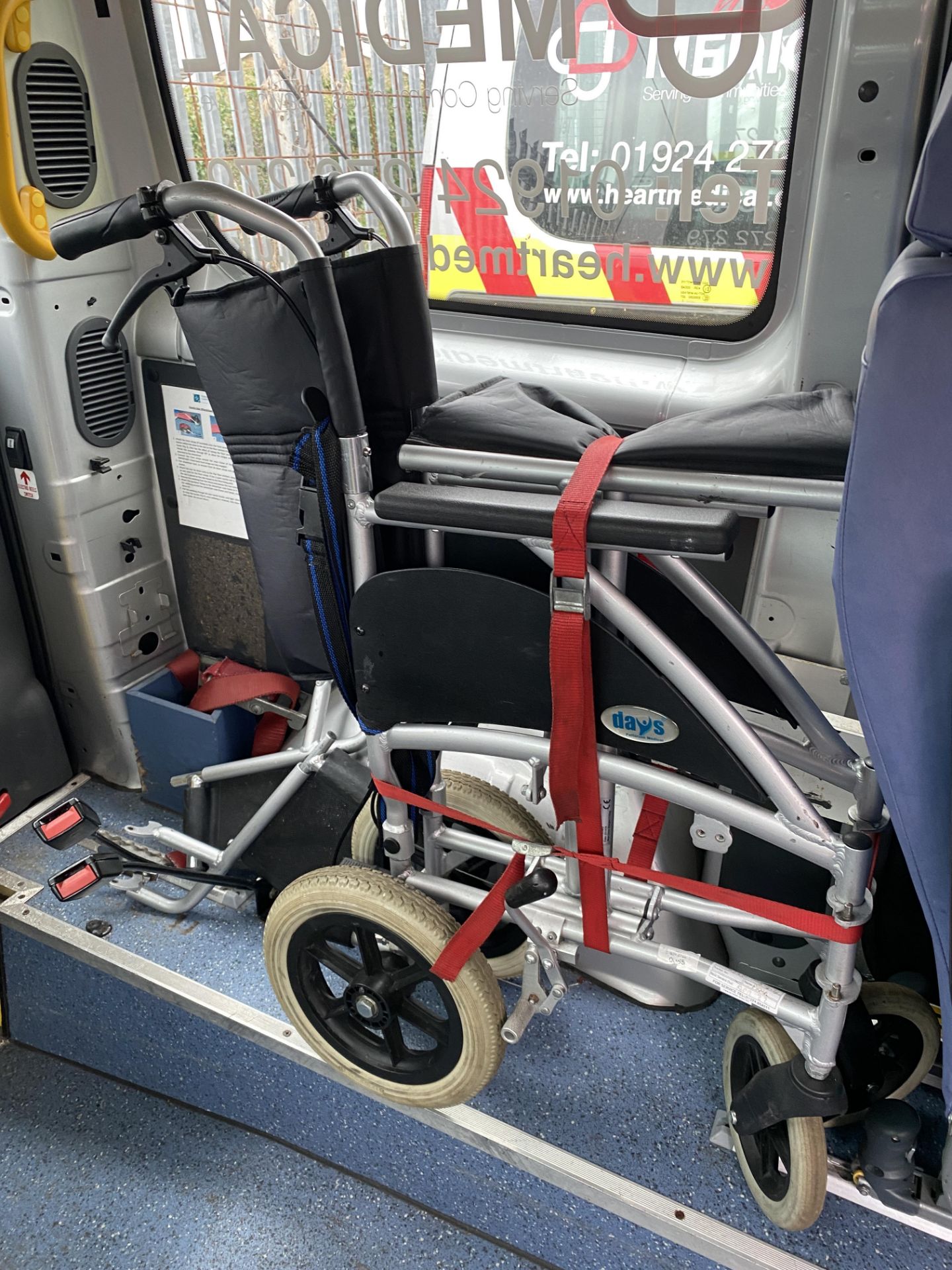 PEUGEOT EXPERT TEPEE COMFORT HDI VAN LIVERIED UP AS AN AMBULANCE - Diesel - Silver. - Image 14 of 16