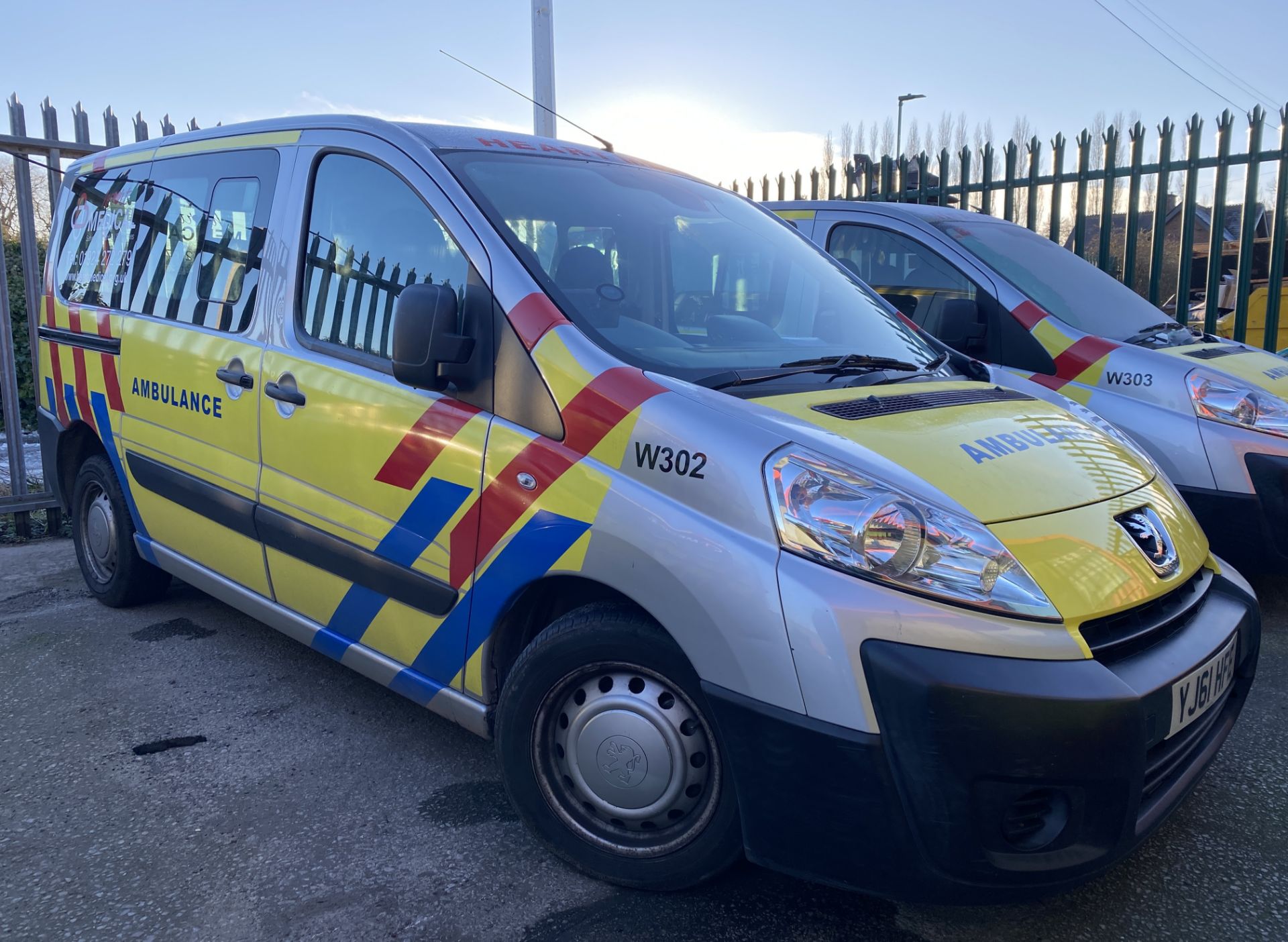 PEUGEOT EXPERT TEPEE COMFORT HDI VAN LIVERIED UP AS AN AMBULANCE - Diesel - Silver. - Image 2 of 16