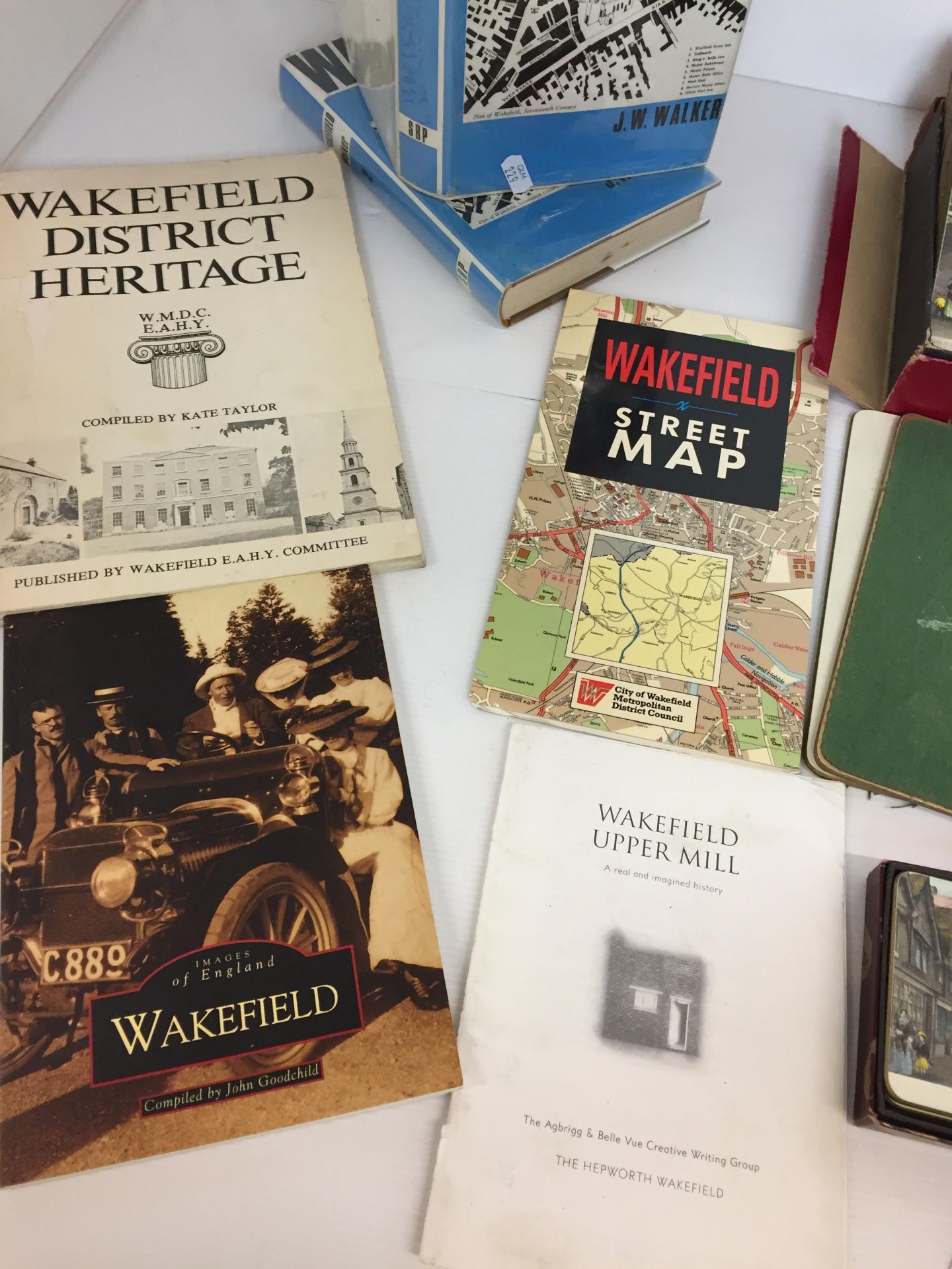 Nine Wakefield related items - volumes 1 and 2 J W Walker Wakefield History and other books, - Image 4 of 5