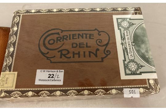 A collection of 25 Corriente Del Rhin Havana Cigars supplied by PGC Hajenius and a brown leather - Image 2 of 3