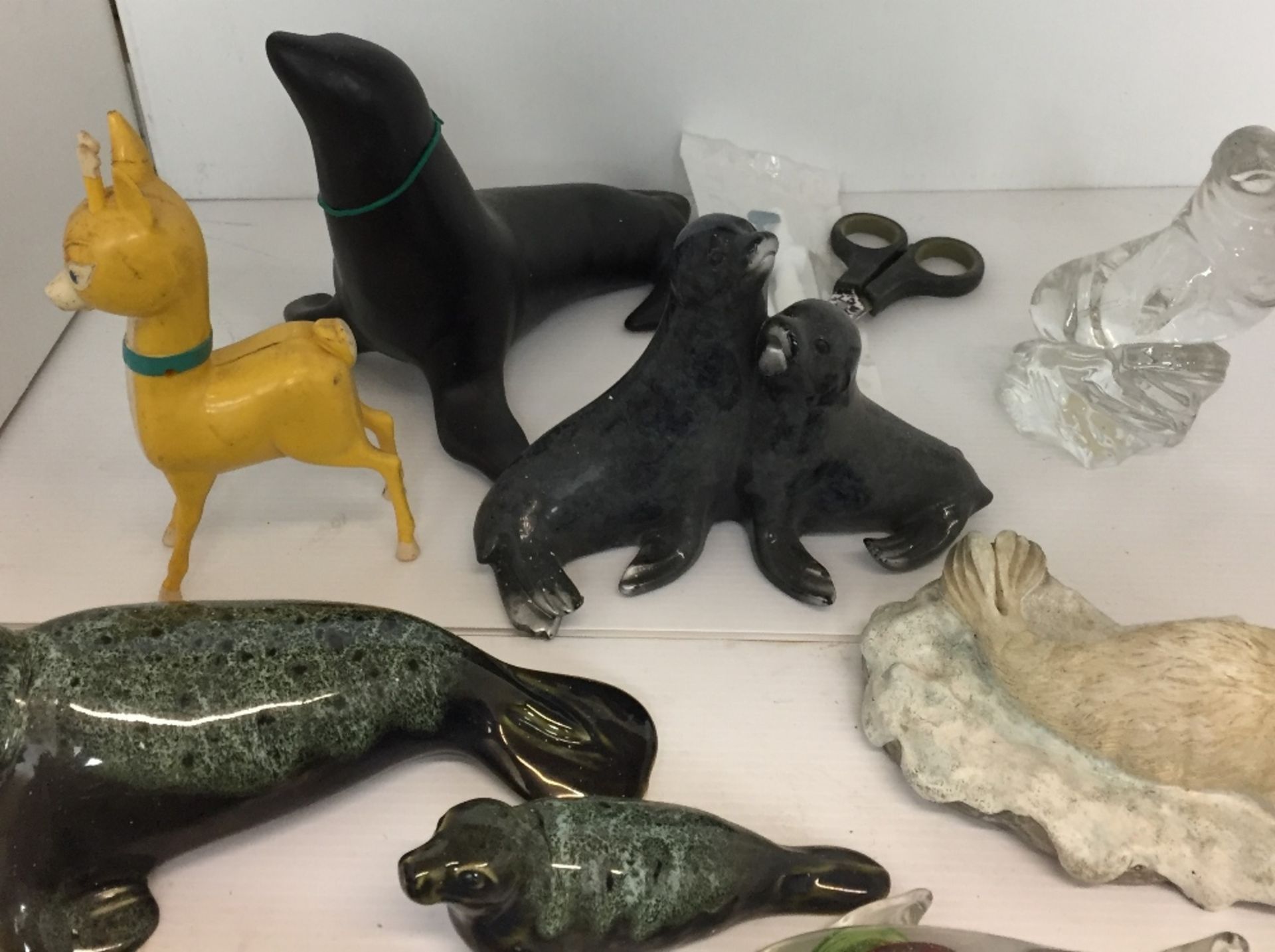 Twenty plus items including nine seals by Foster Pottery and others, - Image 3 of 5