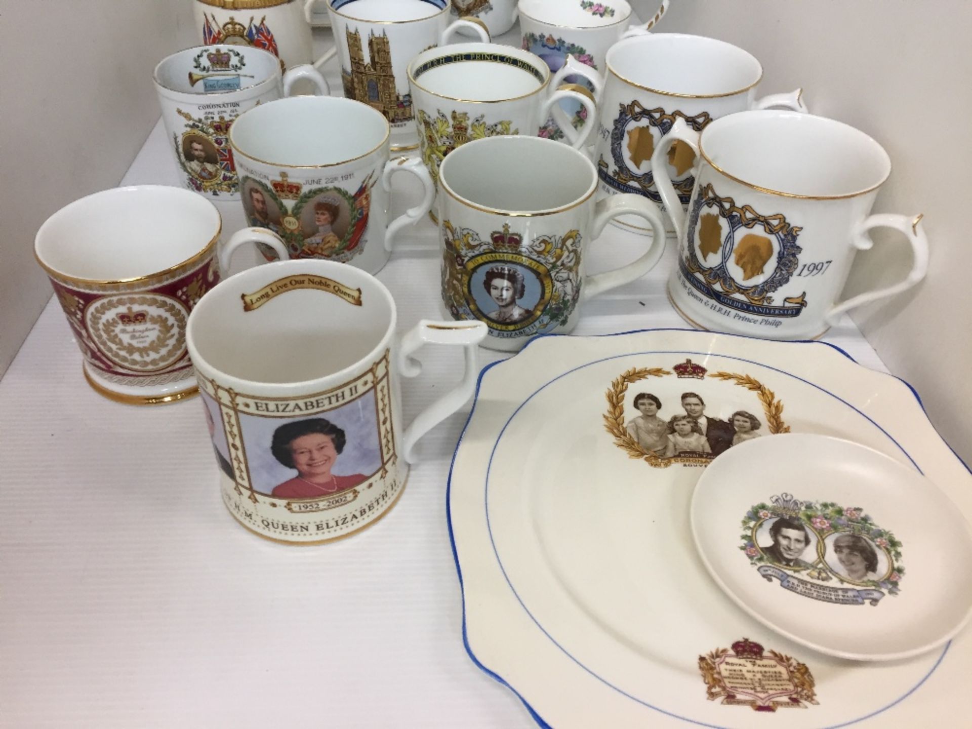 Twenty plus items of Royal commemorative china by Aynsley, Shelley, Adams, - Image 2 of 4