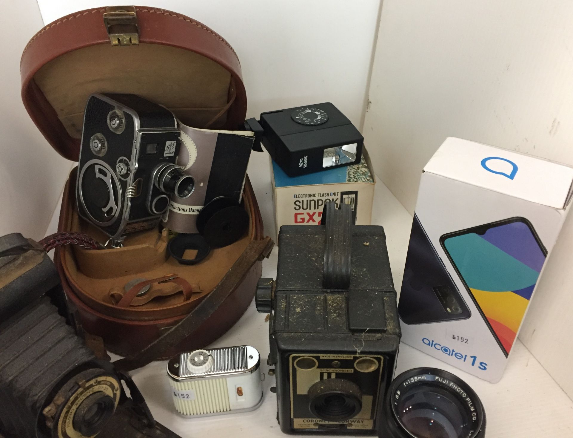 Nine items including Fujica ST 605 camera with case and instructions, - Image 2 of 4