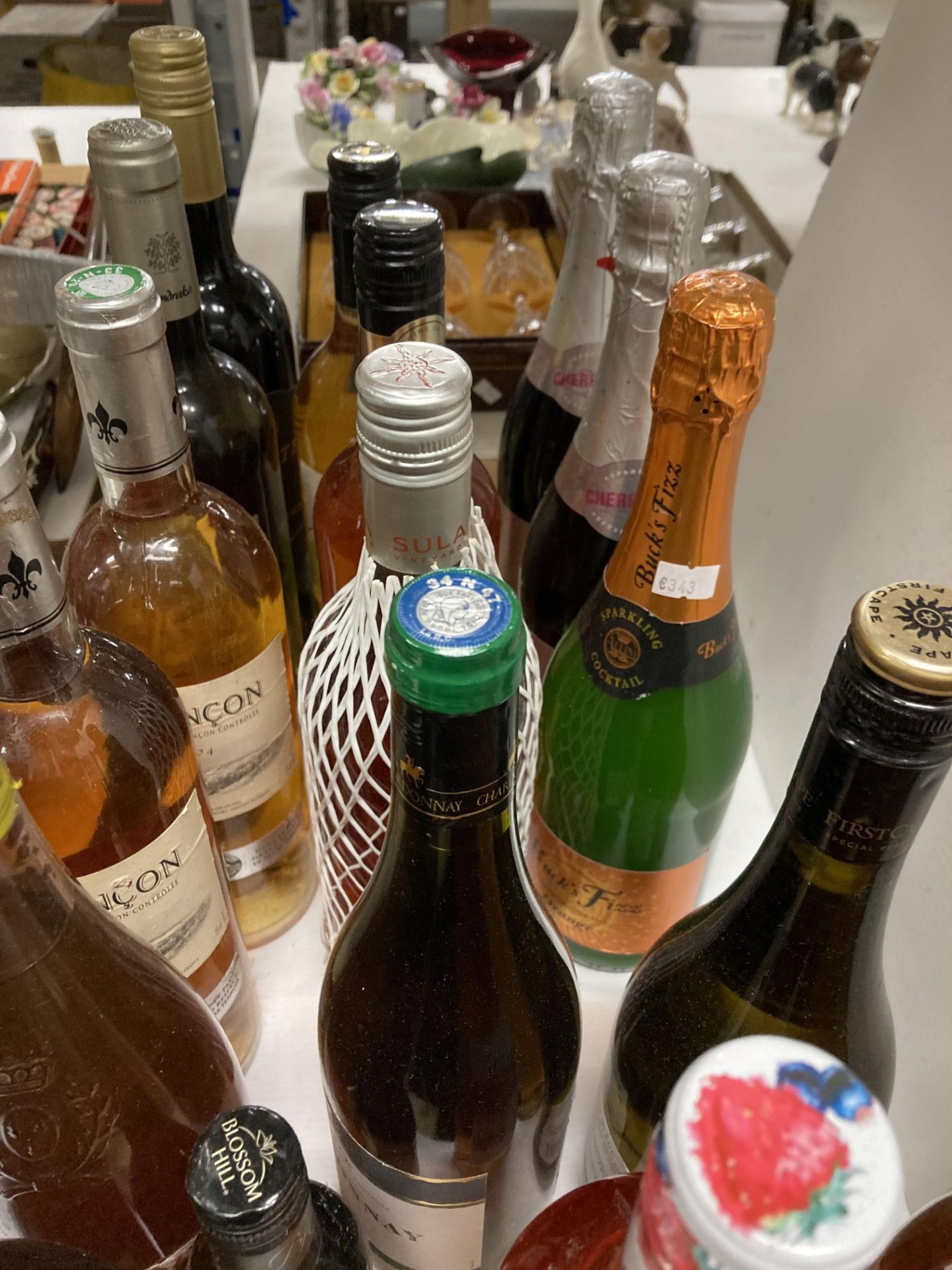 Sixteen various bottles of white wine, rosé wine, Bucks Fizz, - Image 2 of 2