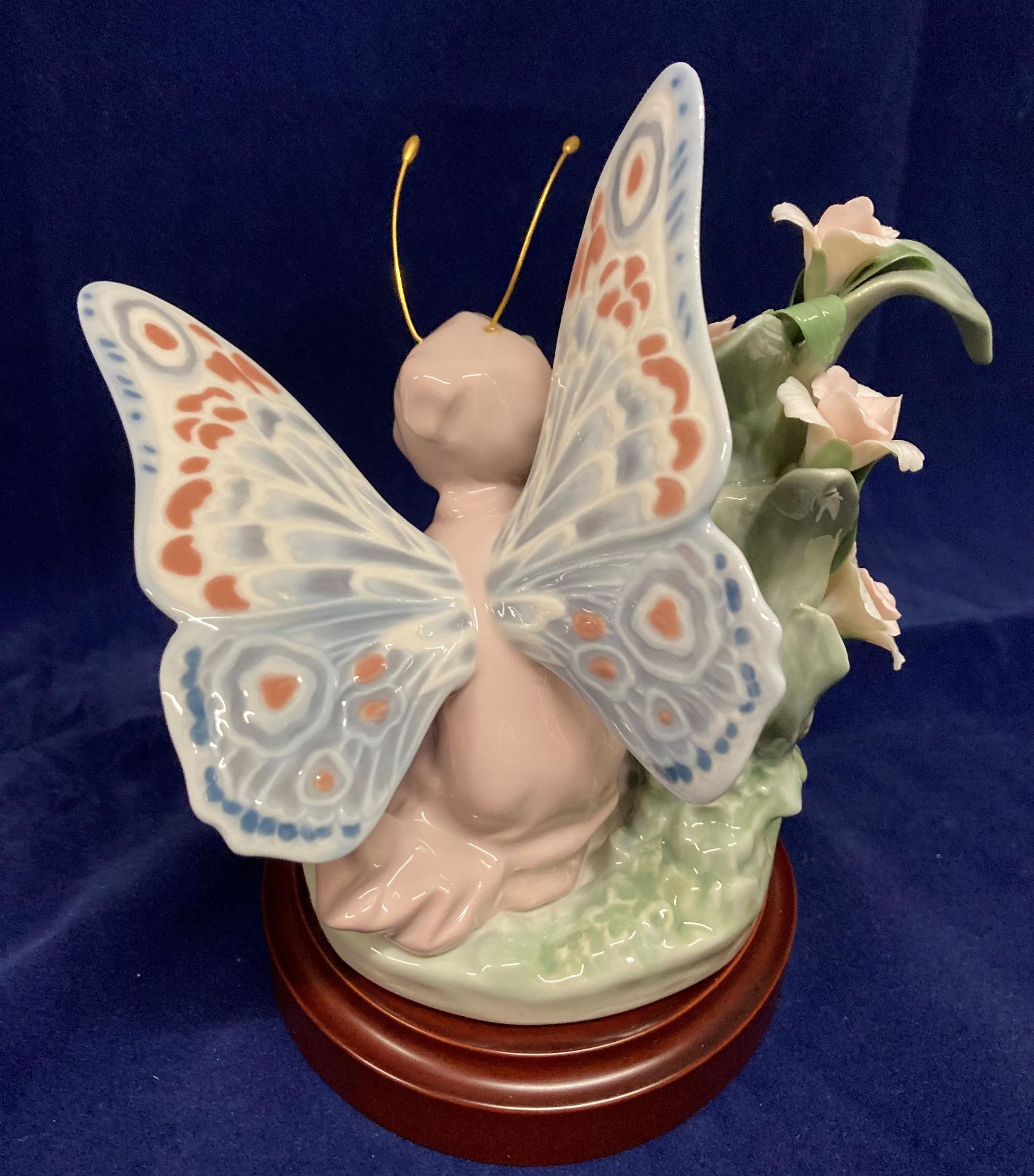 Two Lladro fairy figures with wooden bases and boxes - Floral Admiration and Floral Fantasy - Image 18 of 24