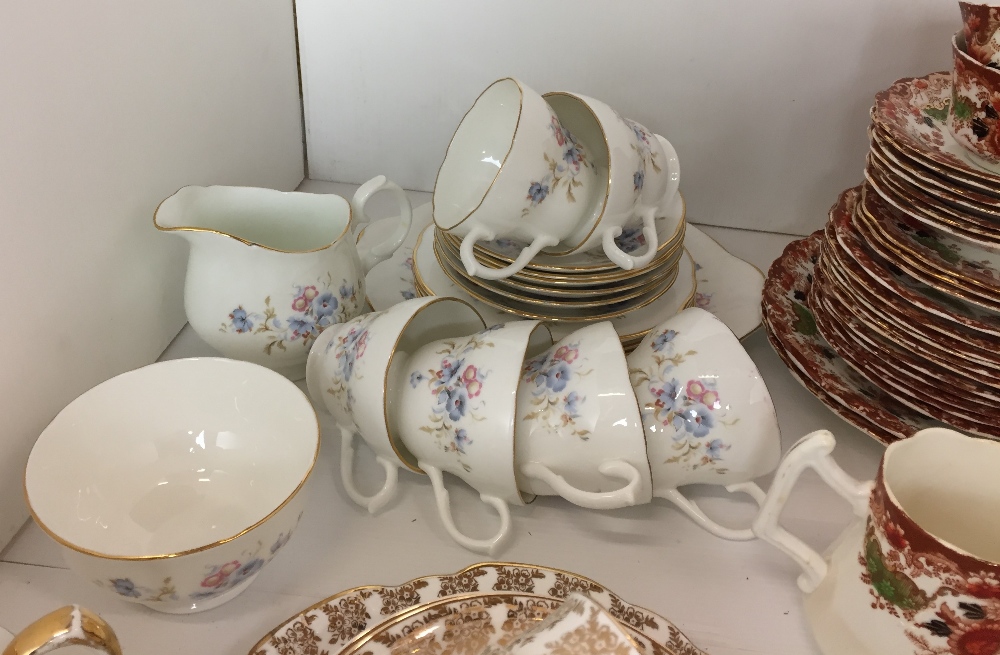 Seventy one items including twenty nine pieces of Wellington China brown floral decorated tea - Image 3 of 5