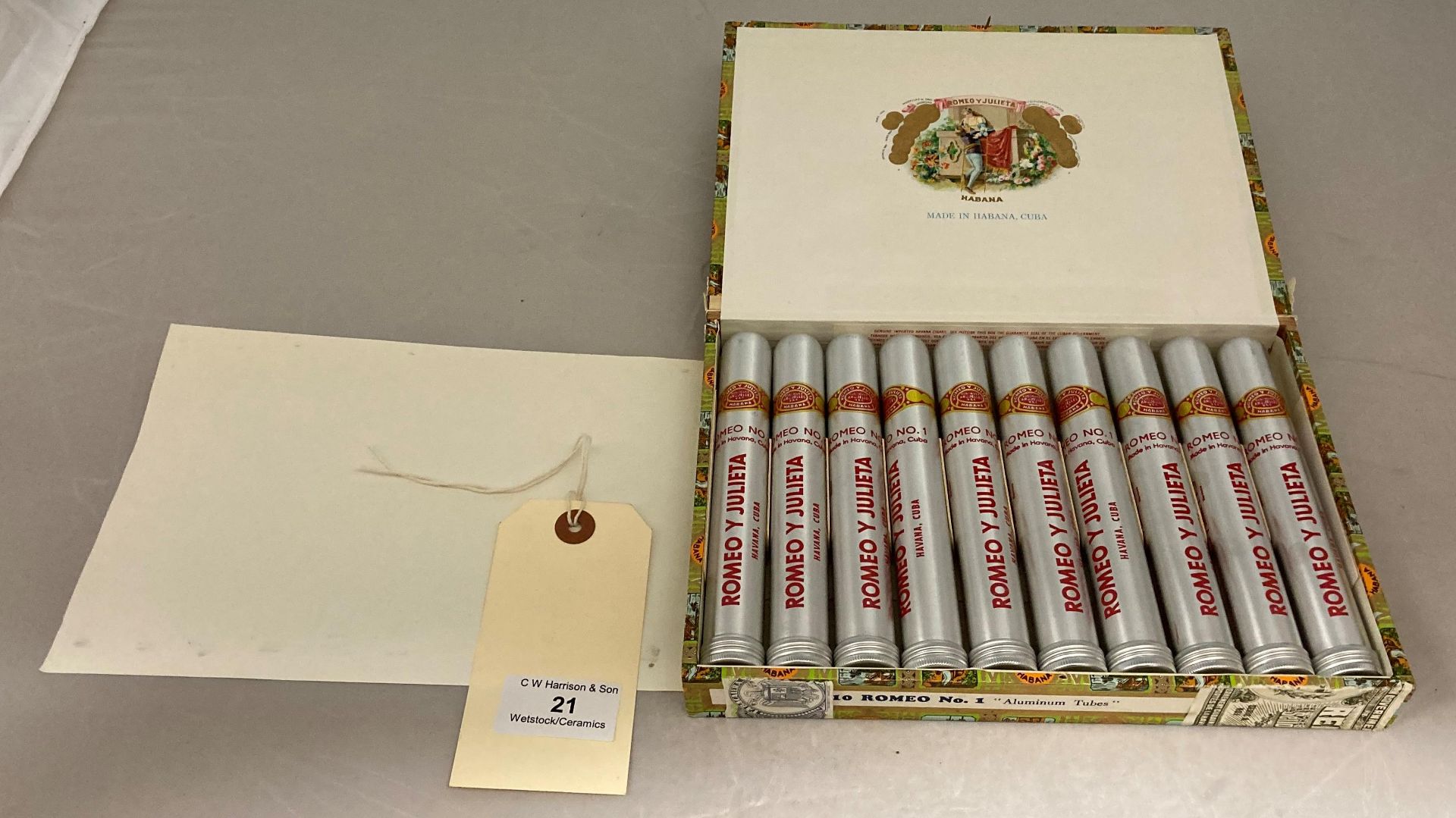 A box of ten Romeo Y Julieta Habana No.