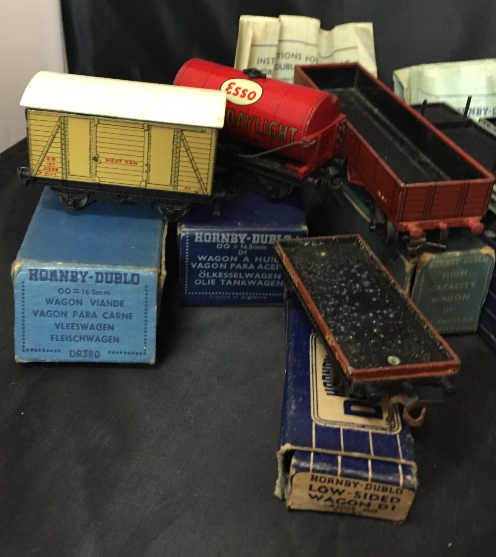 Eight Meccano Hornby-Dublo '00' gauge good wagons/rolling stock all boxed - D1 cattle truck (DR371), - Image 2 of 3