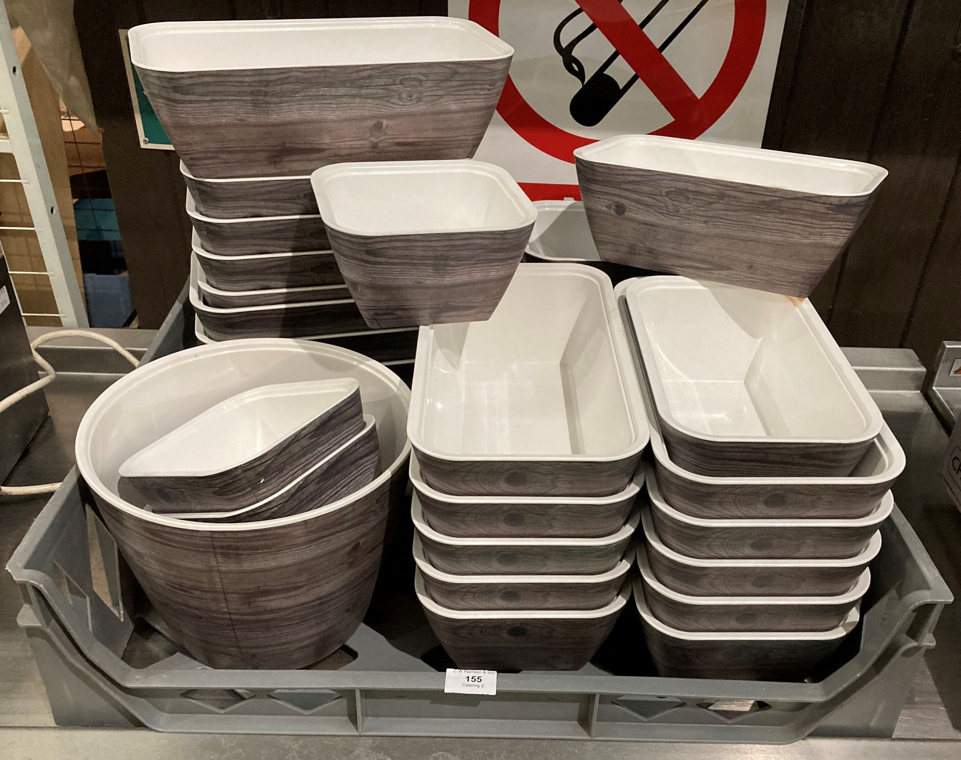 30 Creative wood effect thermal plastic serving dishes (Saleroom location: OUTSIDE BS)