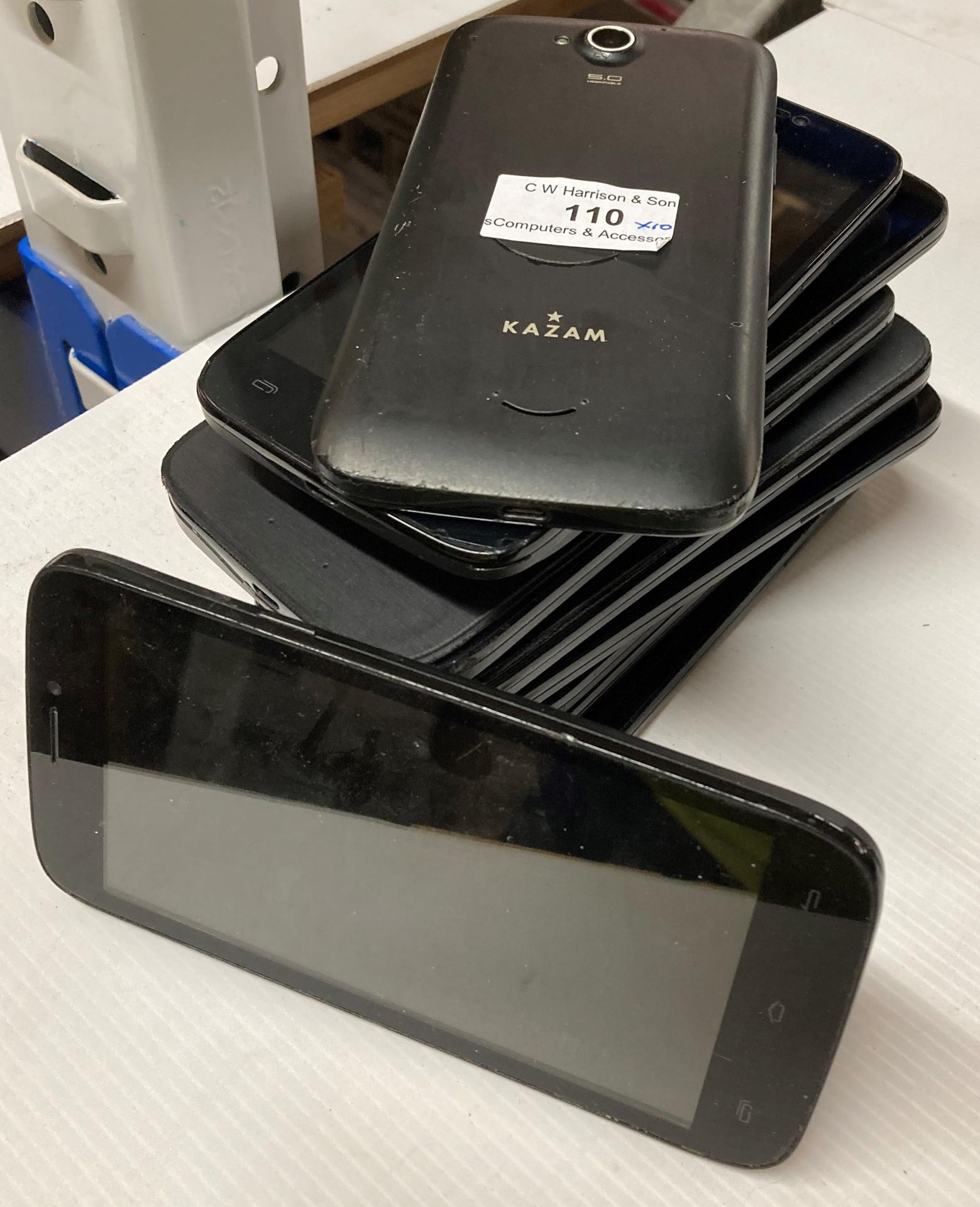 10 x Kazam 5MP Mobile Phones - no chargers (Saleroom location: F11)