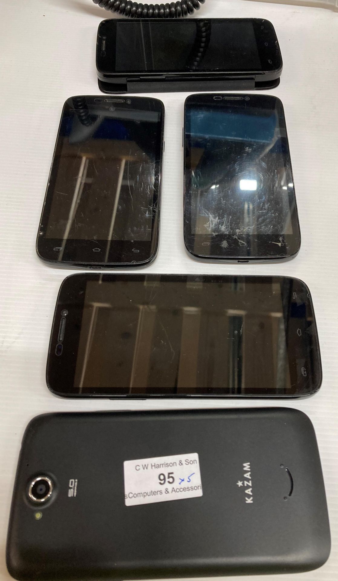 5 x Kazam 5MP Mobile Phones no chargers (Saleroom location: G11)