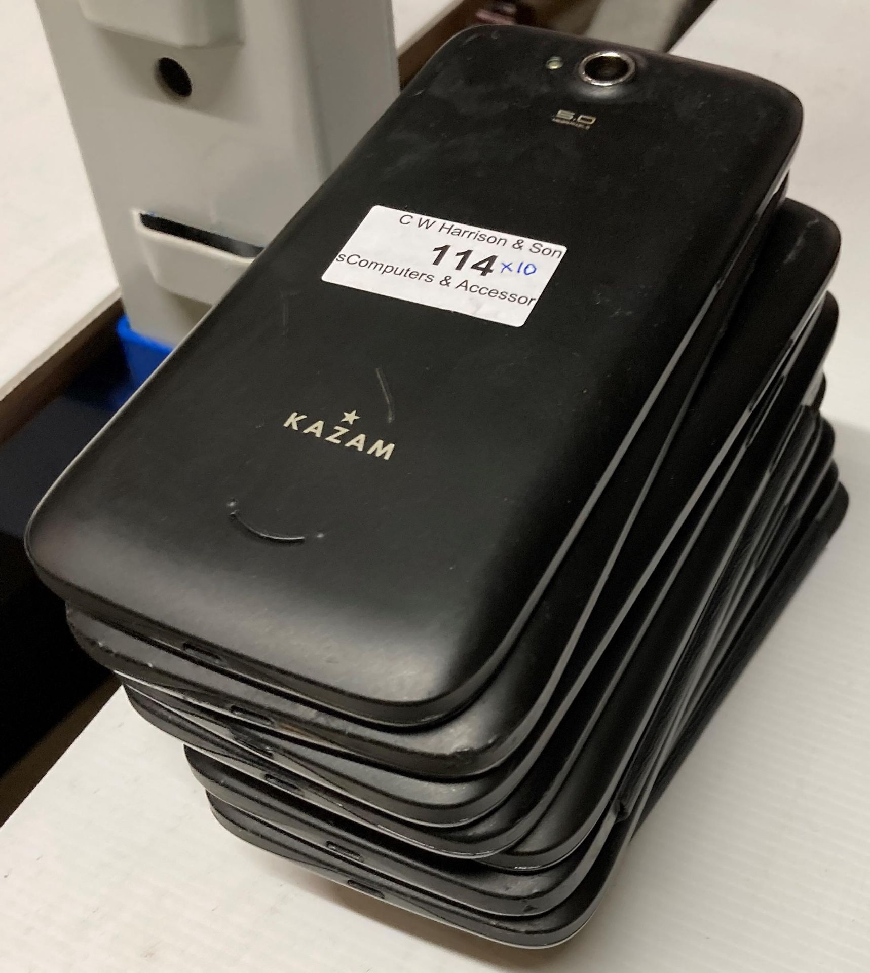 10 x Kazam 5MP Mobile Phones - no chargers (Saleroom location: F11)