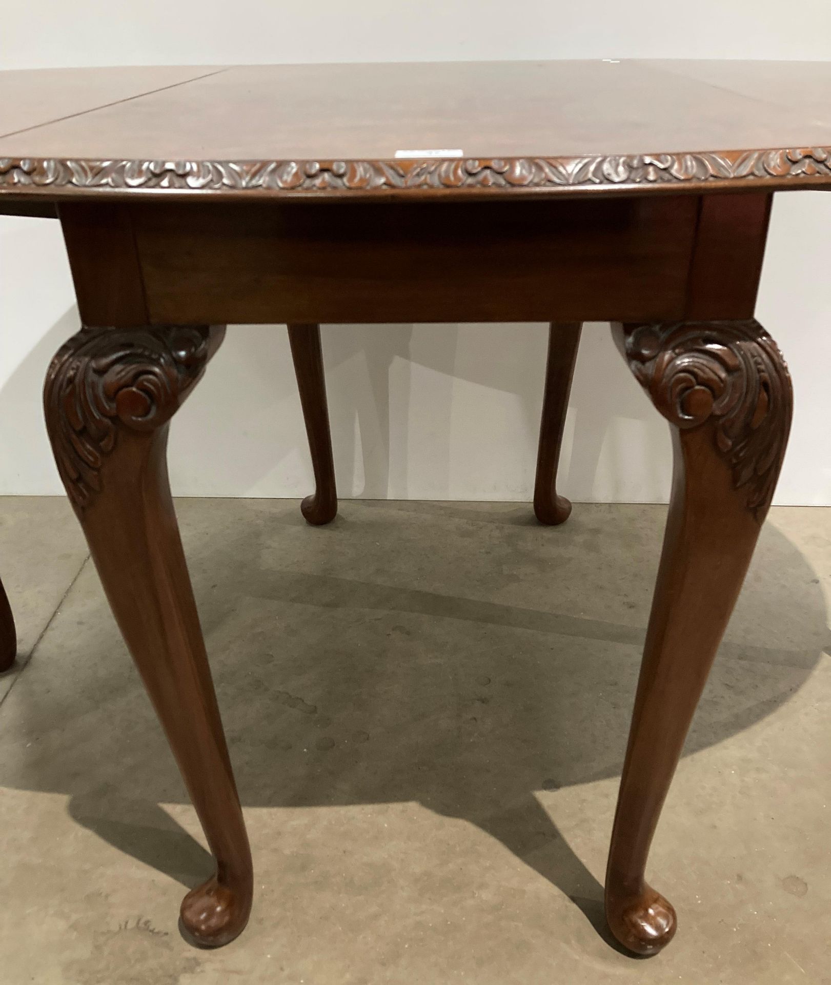 Burr walnut oval drop lead dining table, - Image 5 of 5