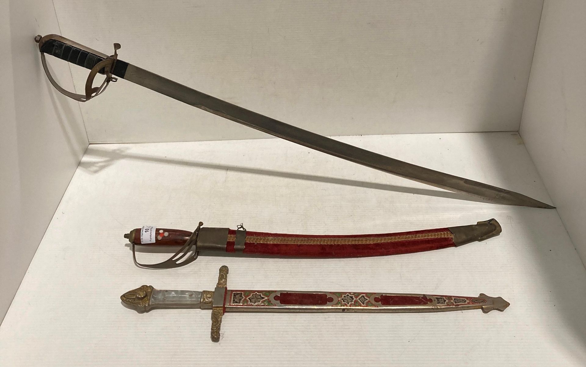 Two reproduction cavalry sabres swords (no scabbards) 82cm,