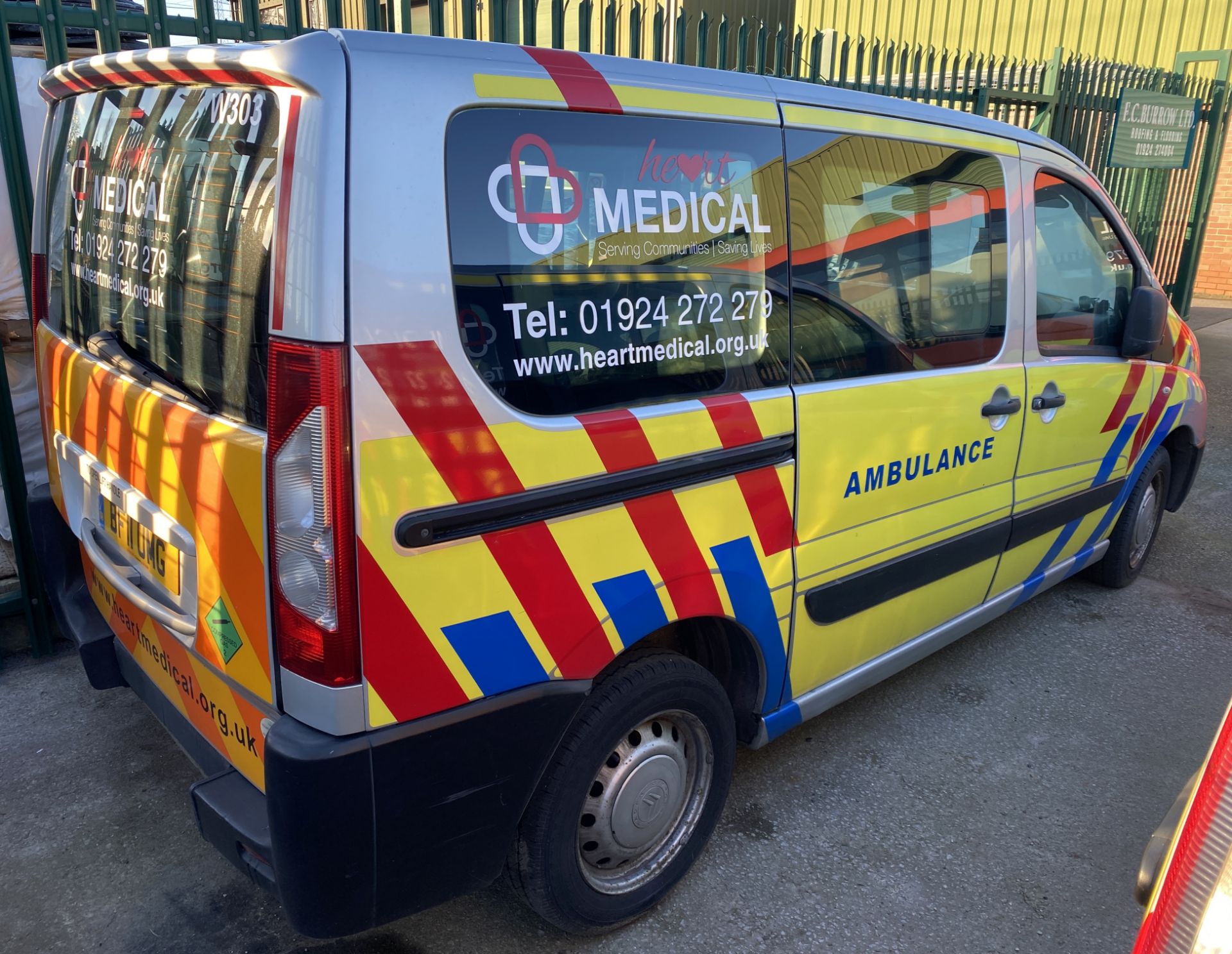 CITROEN DISPATCH COMBI L1H1 HDI MPV LIVERIED UP AS AN AMBULANCE - Diesel - Silver. - Image 3 of 12