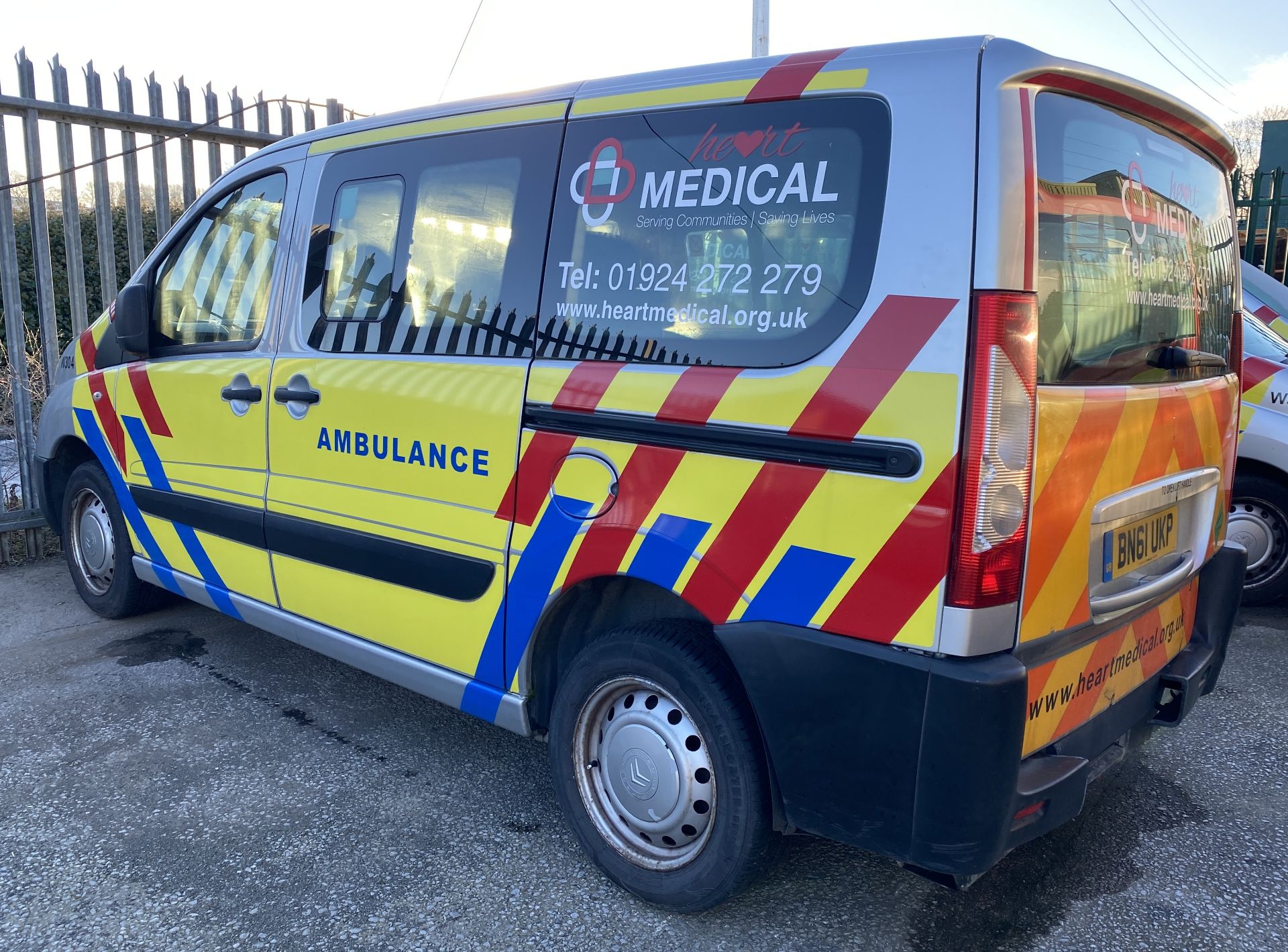 CITROEN DISPATCH COMBI L1H1 HDI MPV LIVERIED UP AS AN AMBULANCE - Diesel - Silver. - Image 4 of 13