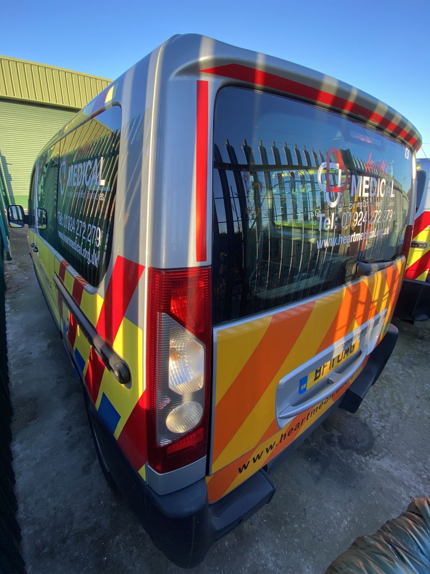 CITROEN DISPATCH COMBI L1H1 HDI MPV LIVERIED UP AS AN AMBULANCE - Diesel - Silver. - Image 4 of 12