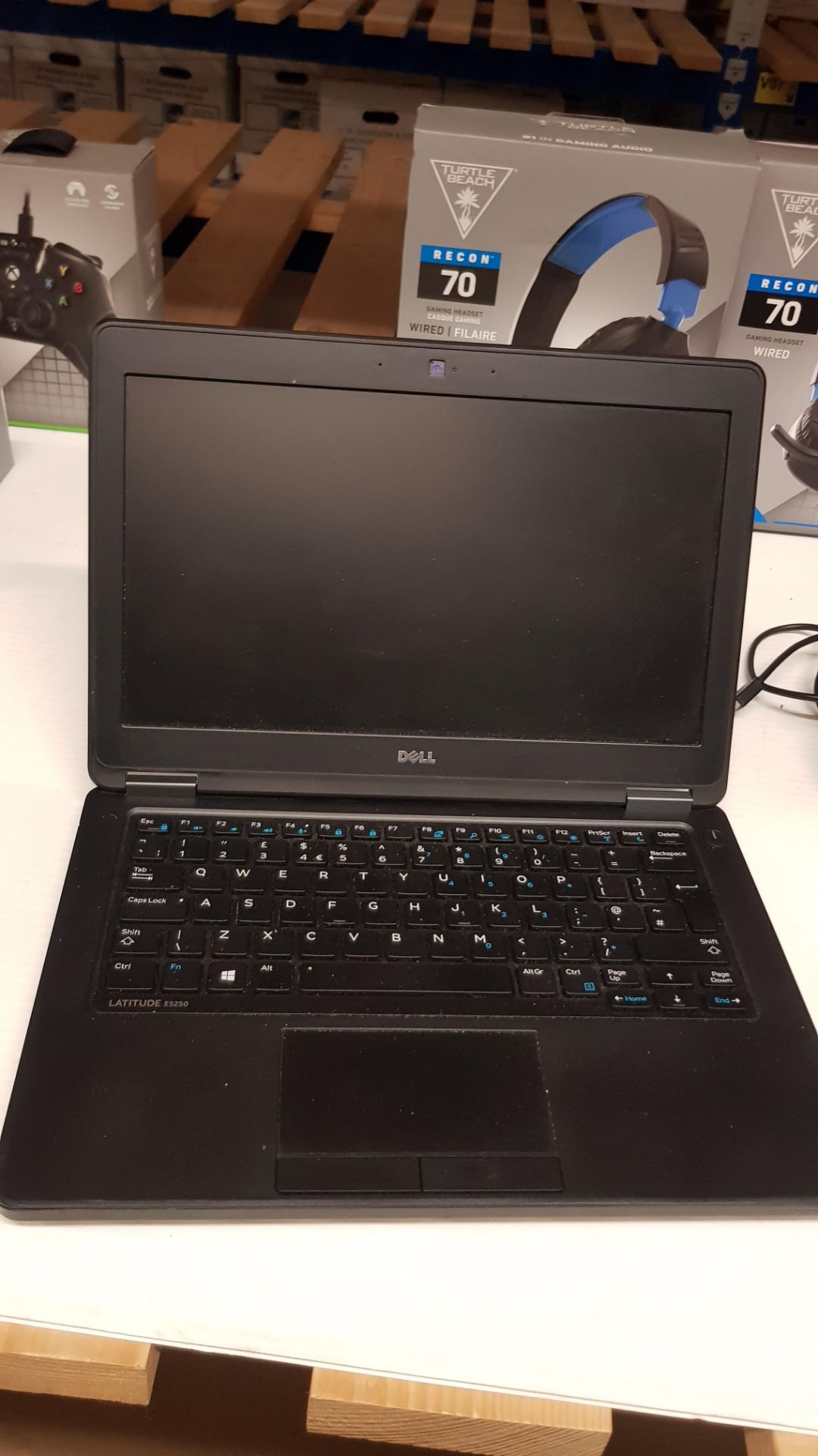 Dell Latitude E5250 Laptop Black RRP £550. 2. - Image 6 of 8