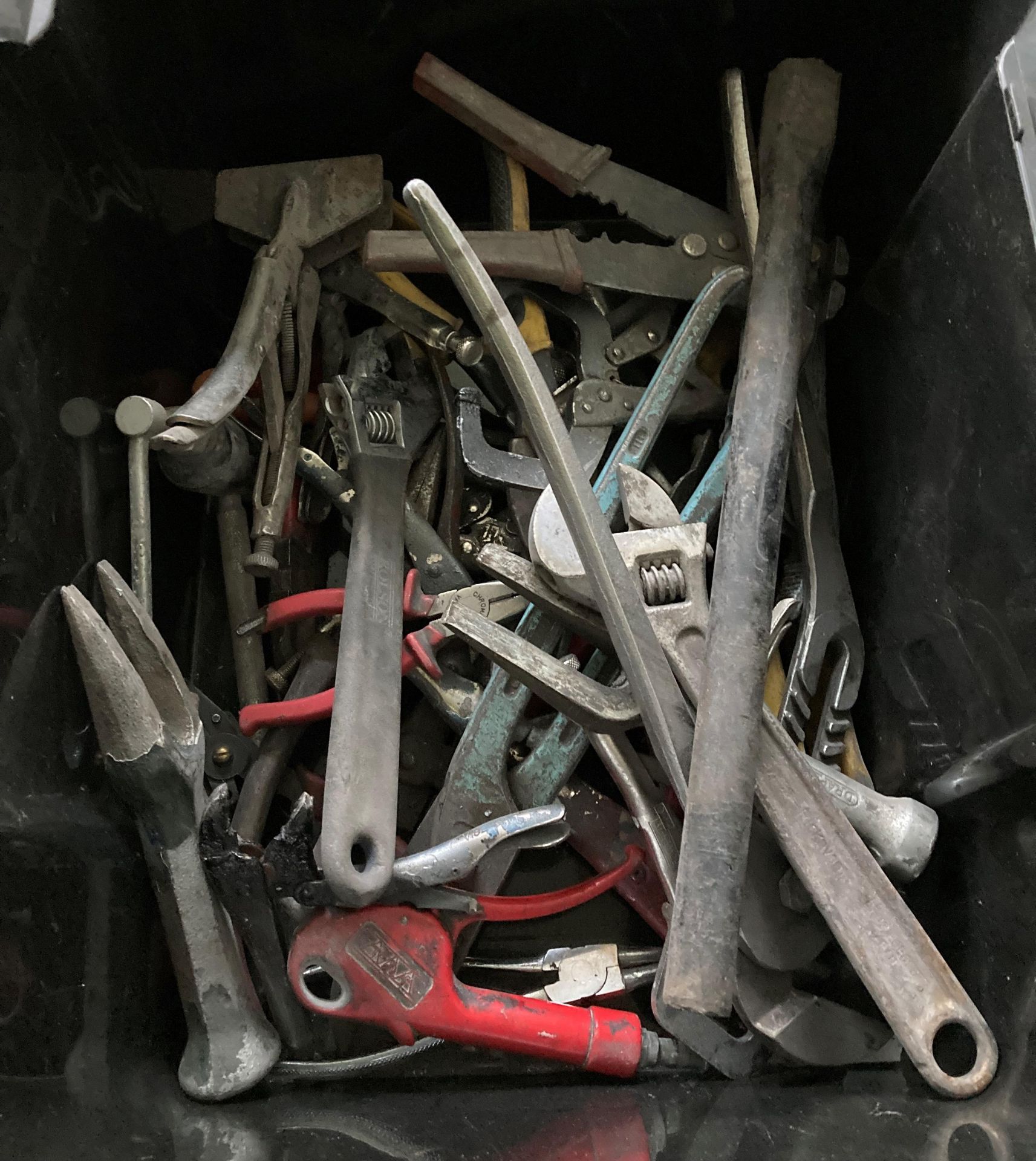 Content to box - Forty assorted size mole grips, clamps, pliers, wrenches, - Image 2 of 2