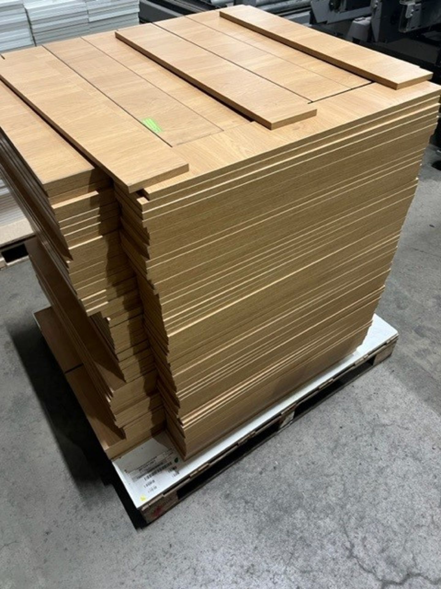 11,000+ kitchen doors/drawer fronts in oak, white, grey, walnut, chestnut, cream white gloss, - Image 9 of 40