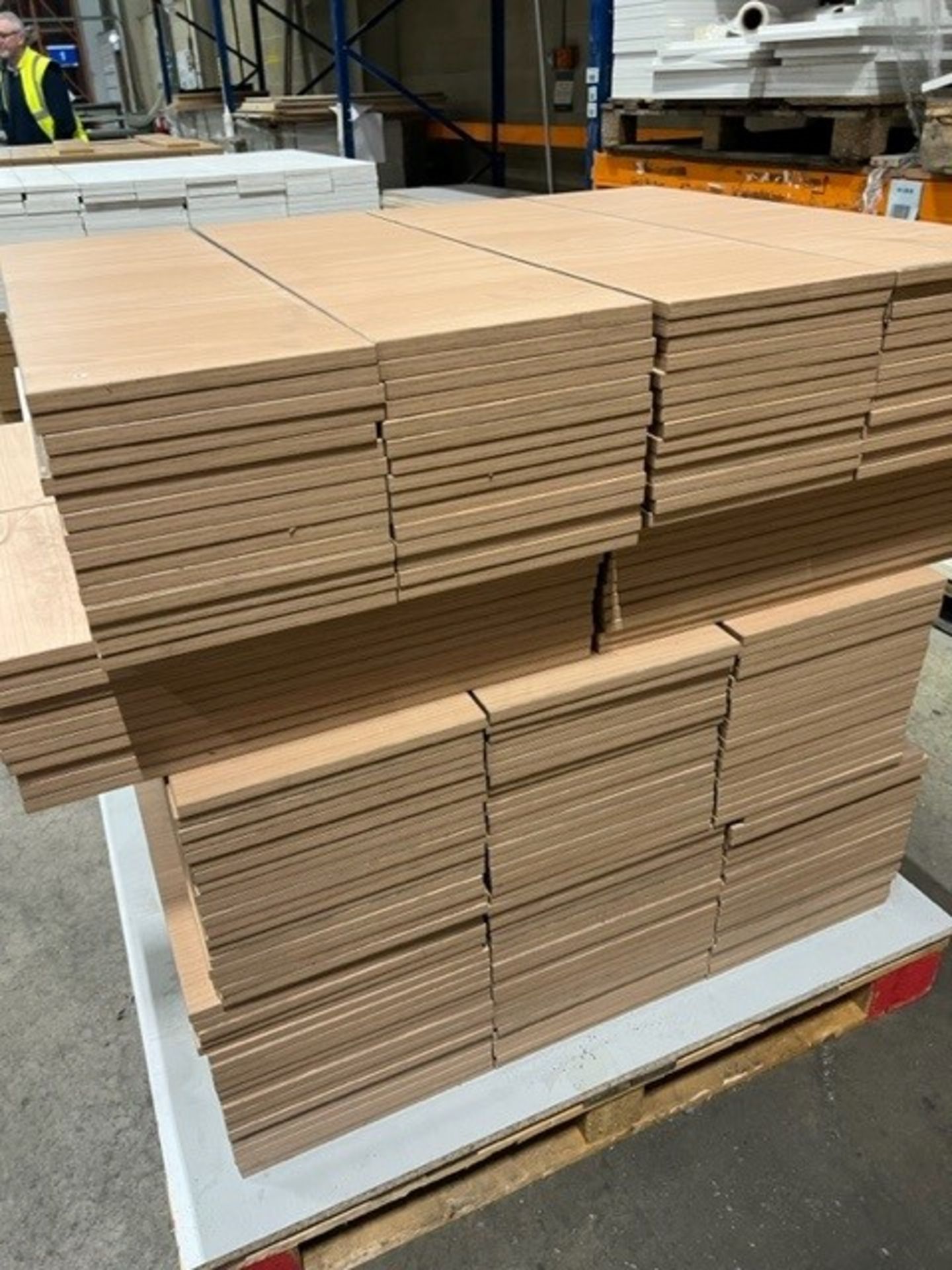 11,000+ kitchen doors/drawer fronts in oak, white, grey, walnut, chestnut, cream white gloss, - Image 23 of 40