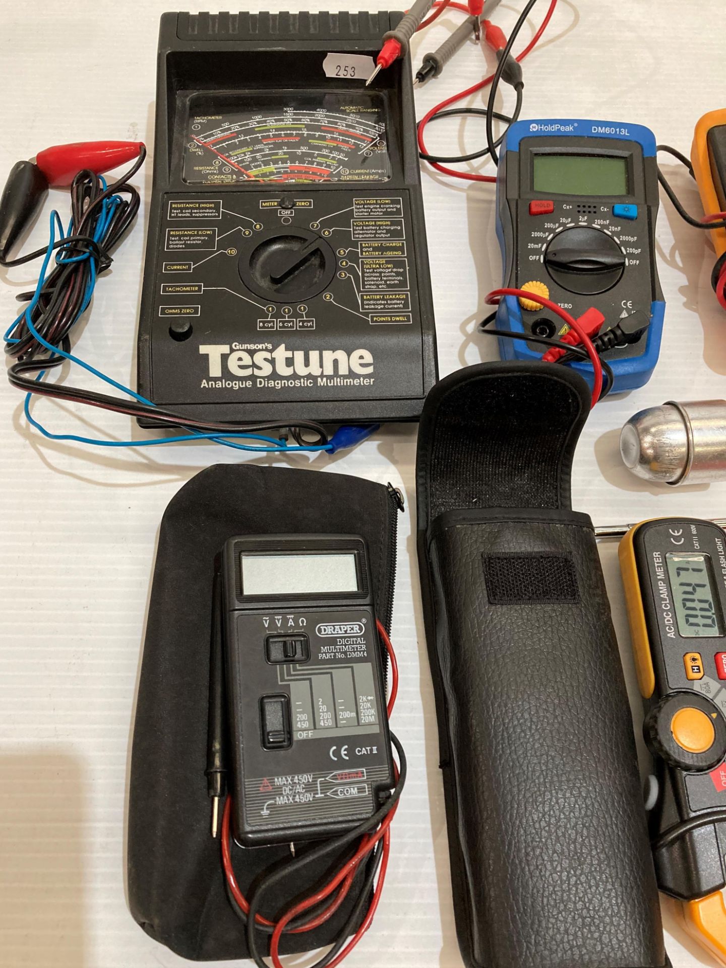 Six assorted electrical testers including AC/DC clamp meter DL6506, 600. - Image 2 of 3